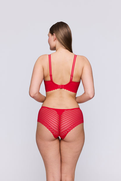 EAST END true red suj. con foam escote corazón