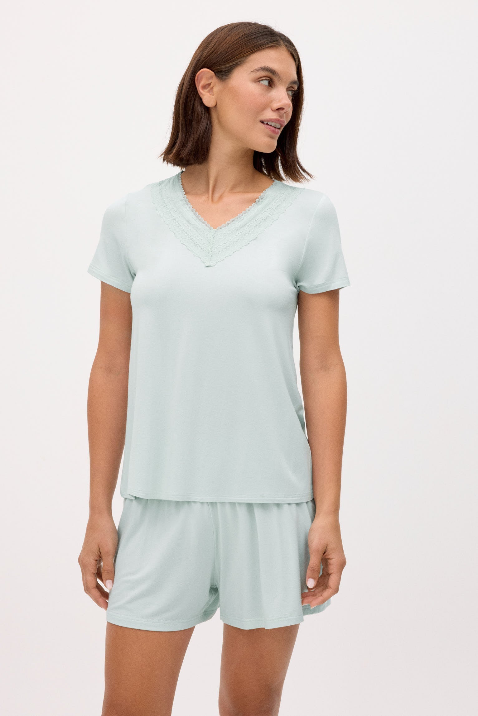 Pijama ligero camiseta manga corta y pantalón corto verde