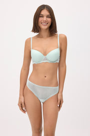 Conjunto sujetador push-up y tanga verde