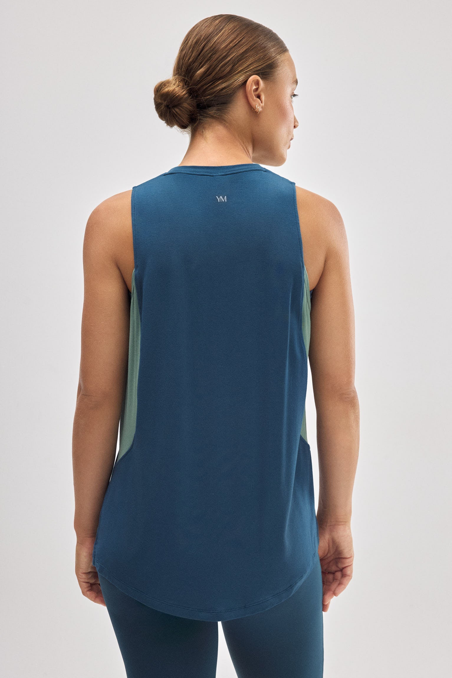 Camiseta deportiva sin mangas azul