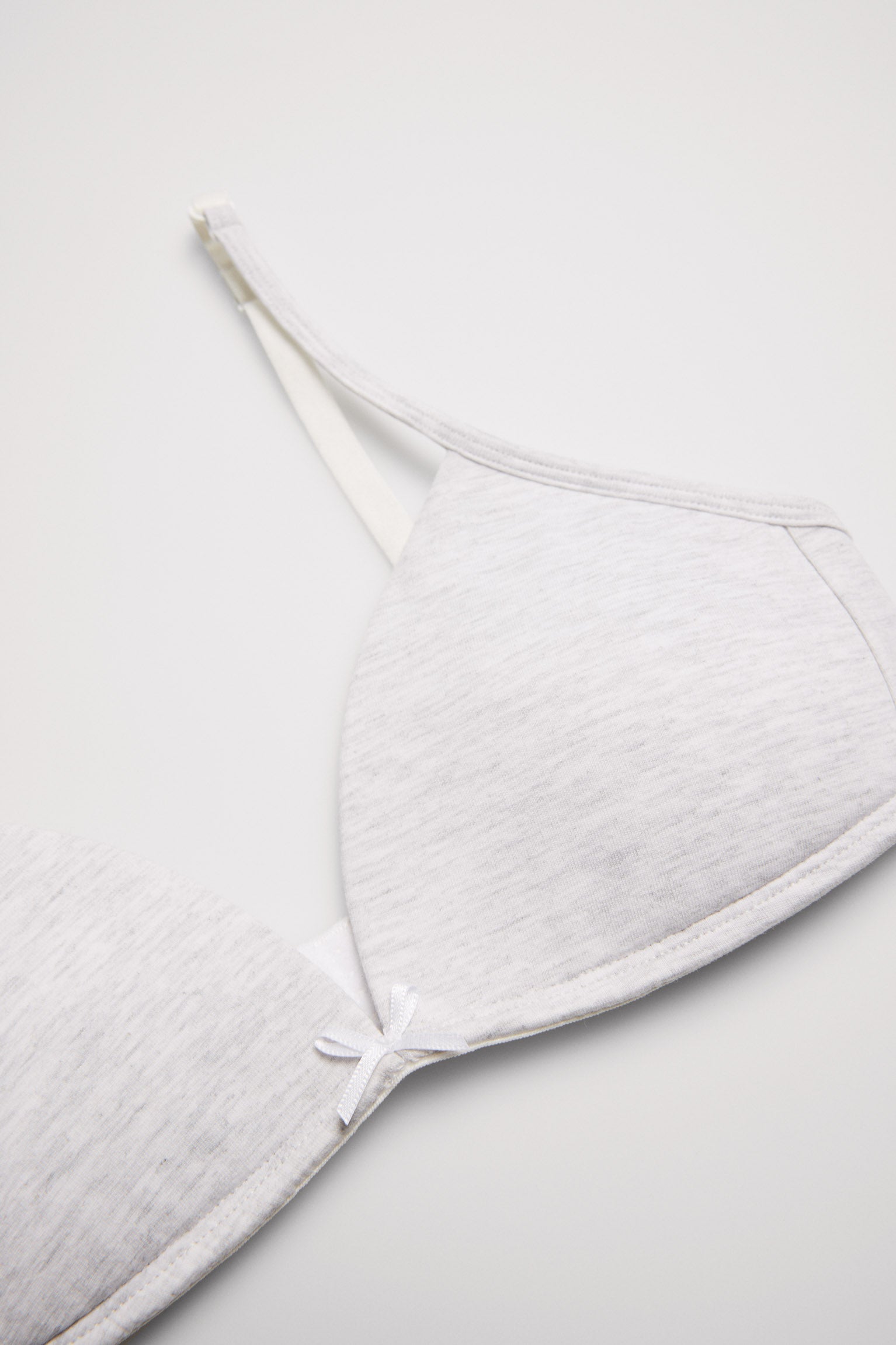 Sujetador clásico copa A gris