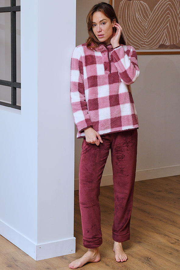 Pijama de mujer sherpa de cuadros granate