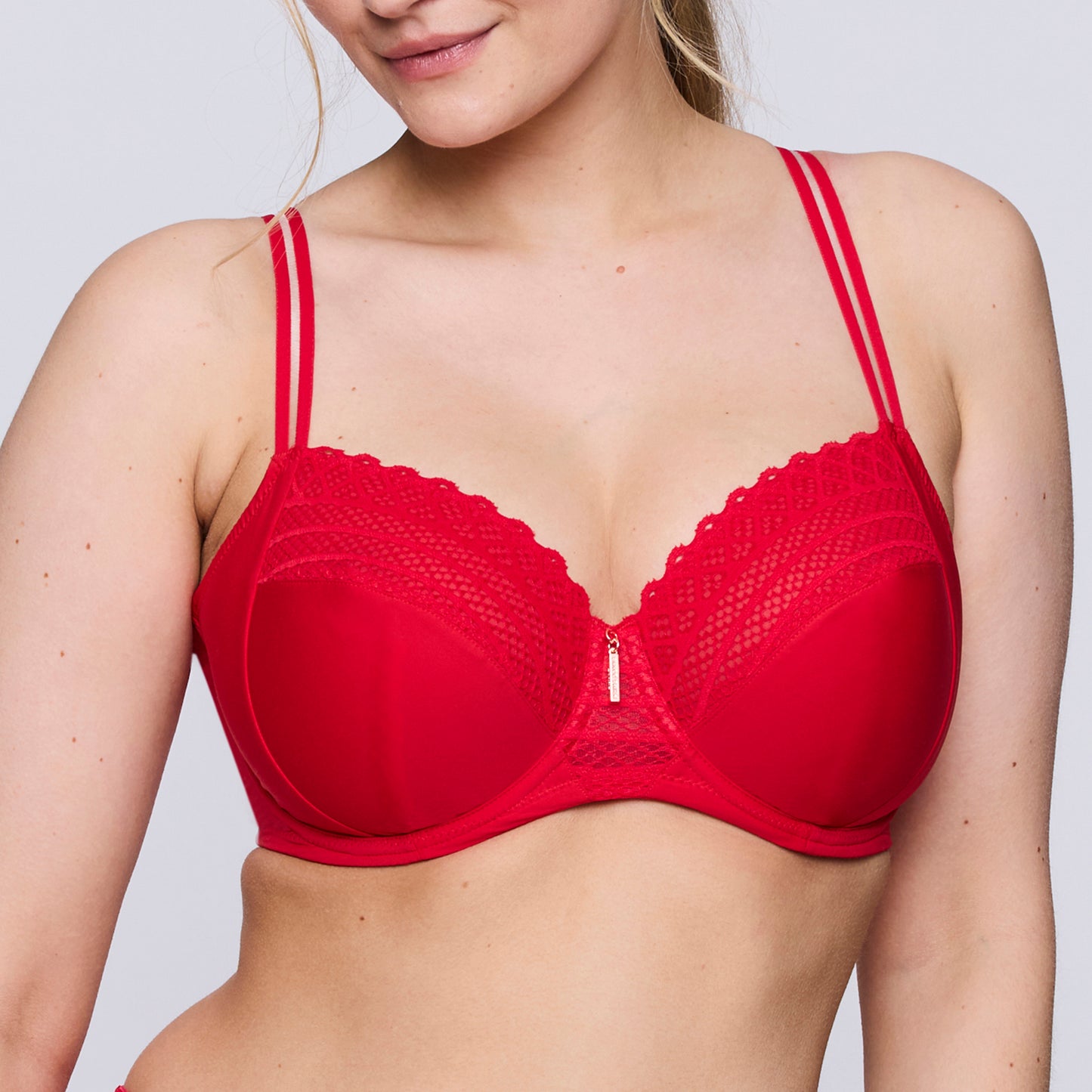 EAST END true red sujetador copa entera