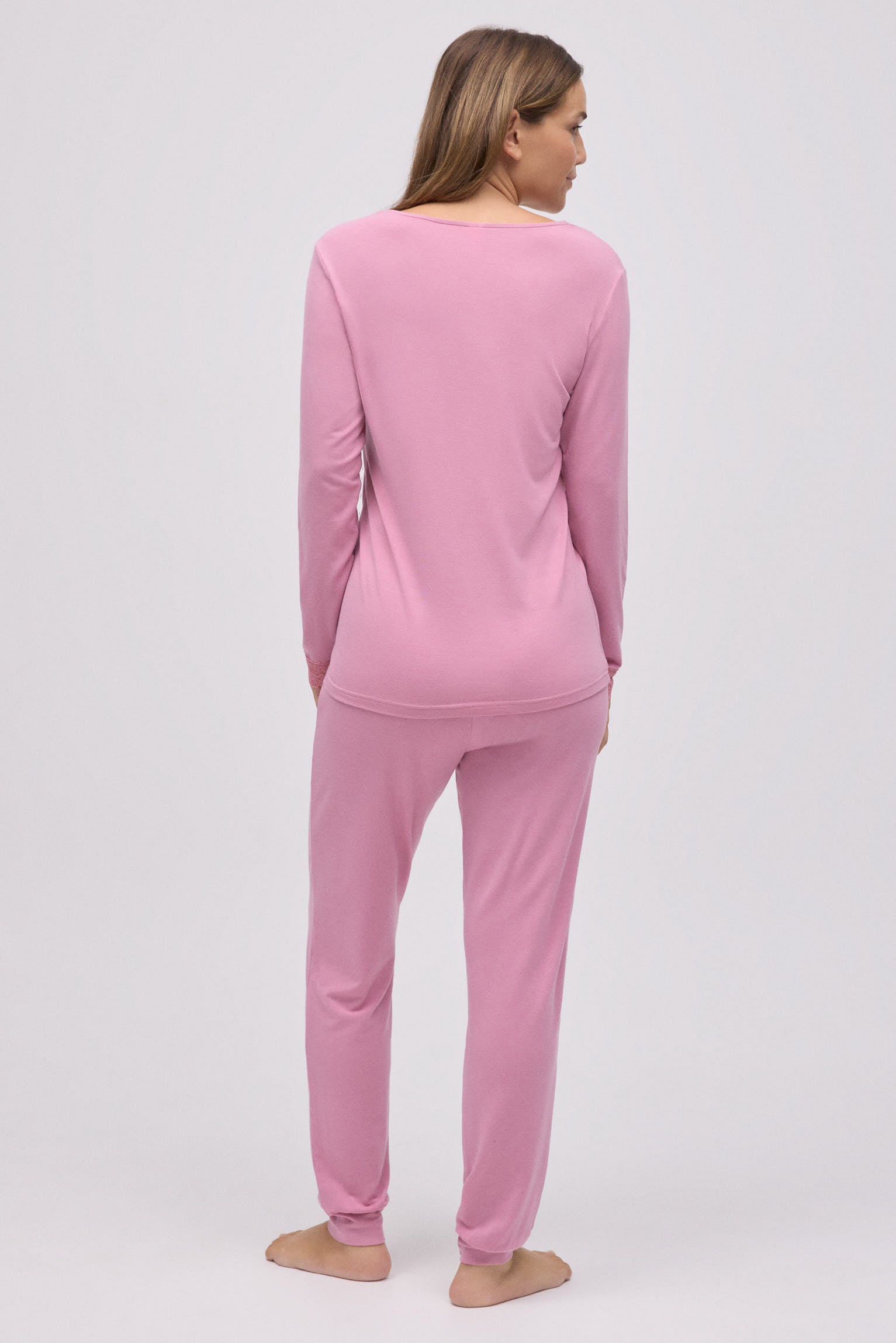 Pijama largo extra suave de modal pantalón jogger rosa