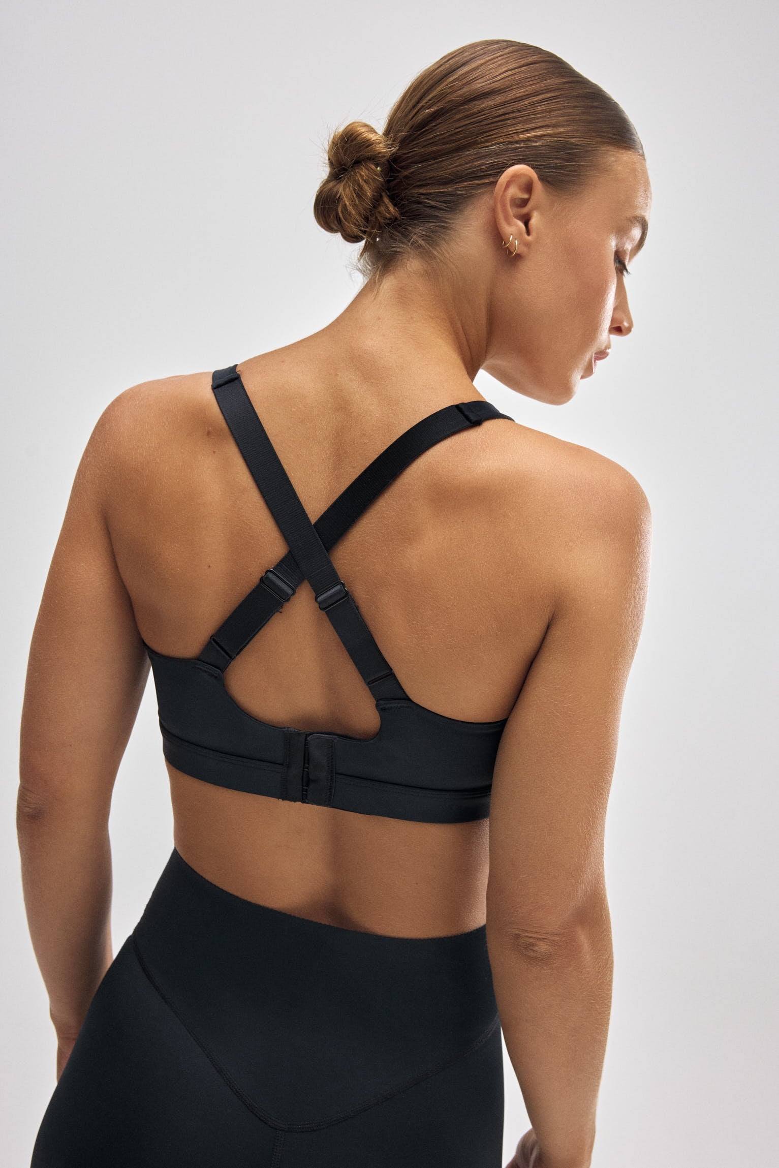 Sujetador deportivo Compressive alto impacto tirantes regulables negro