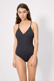 Bañador tríangulo con textura negro copa B