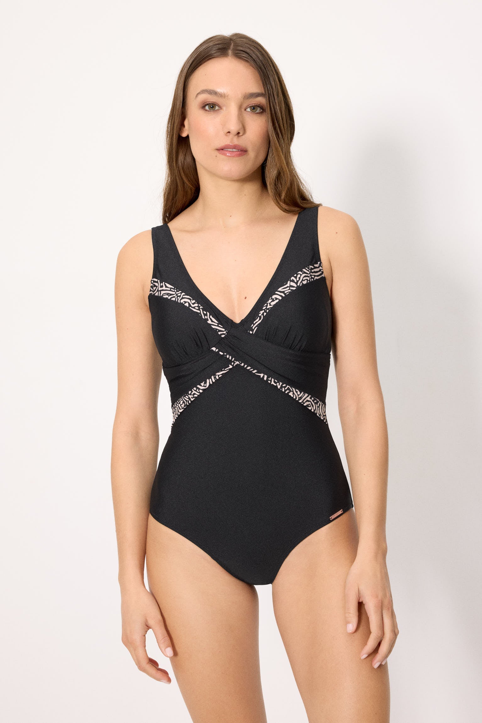 Bañador reductor estampado con brillo negro copa B