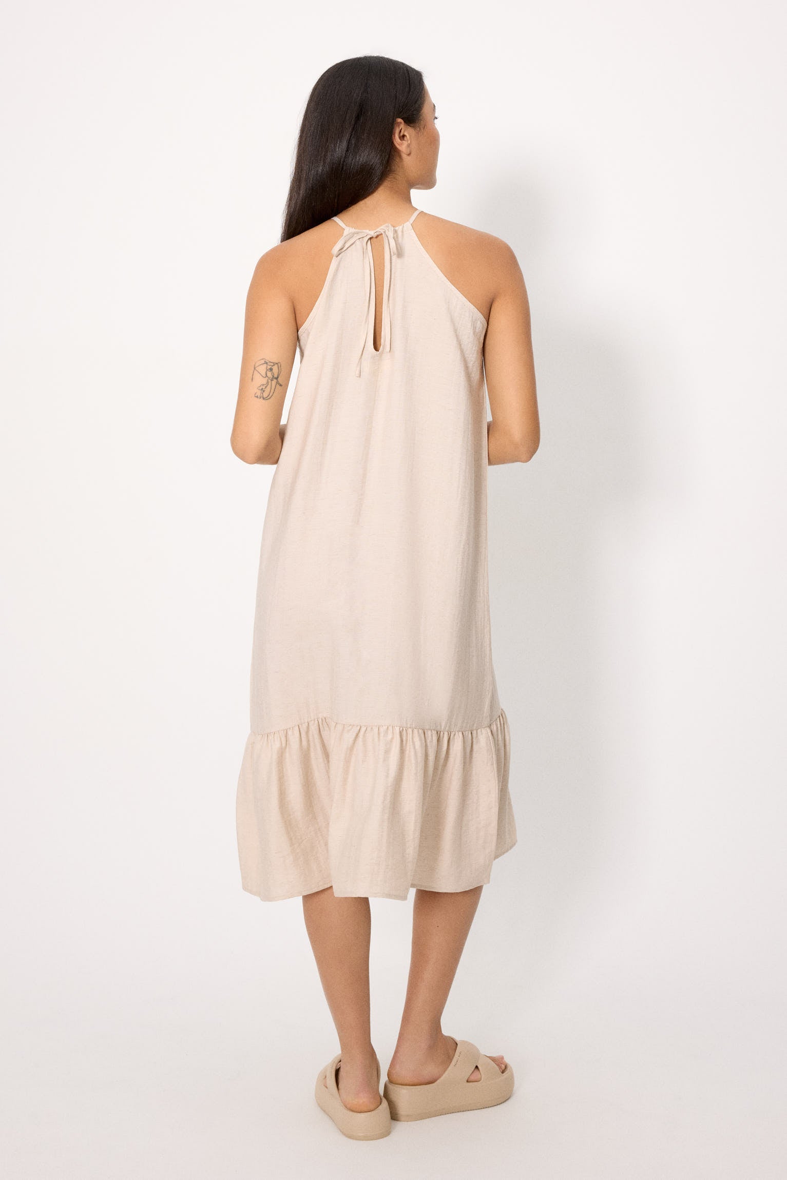 Vestido largo recto con lino