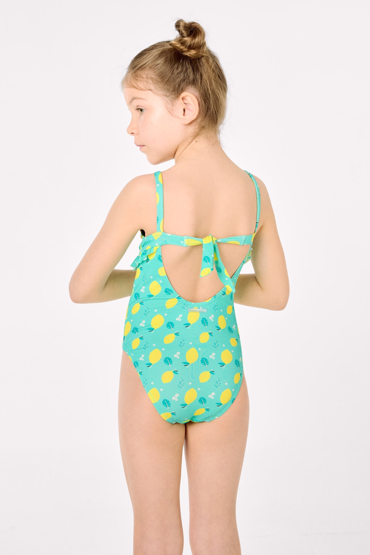 Bañador niña detalle volante estampado limones