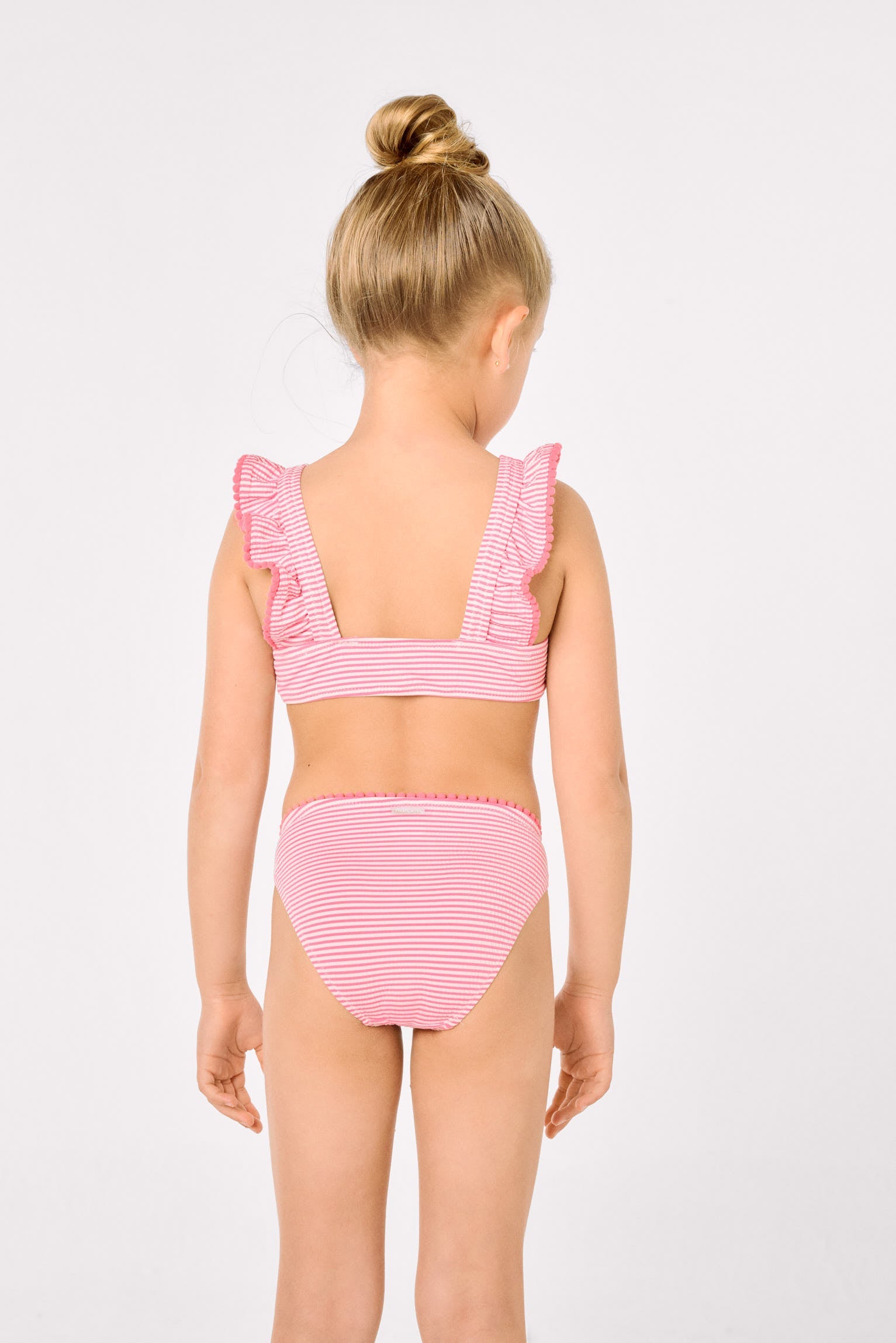 Bikini niña detalle volantes estampado rayas