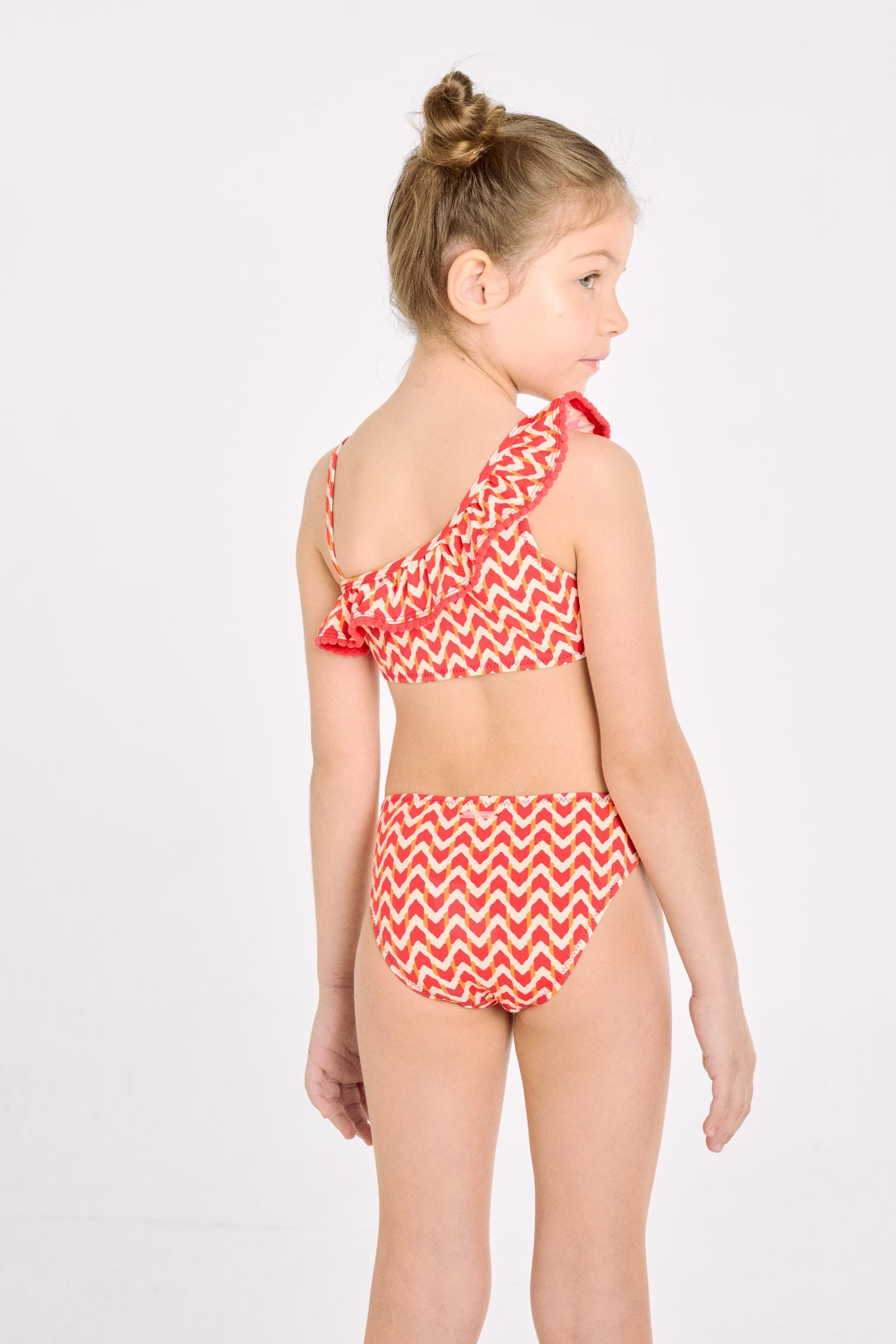 Bikini niña asimétrico detalle volante estampado étnico
