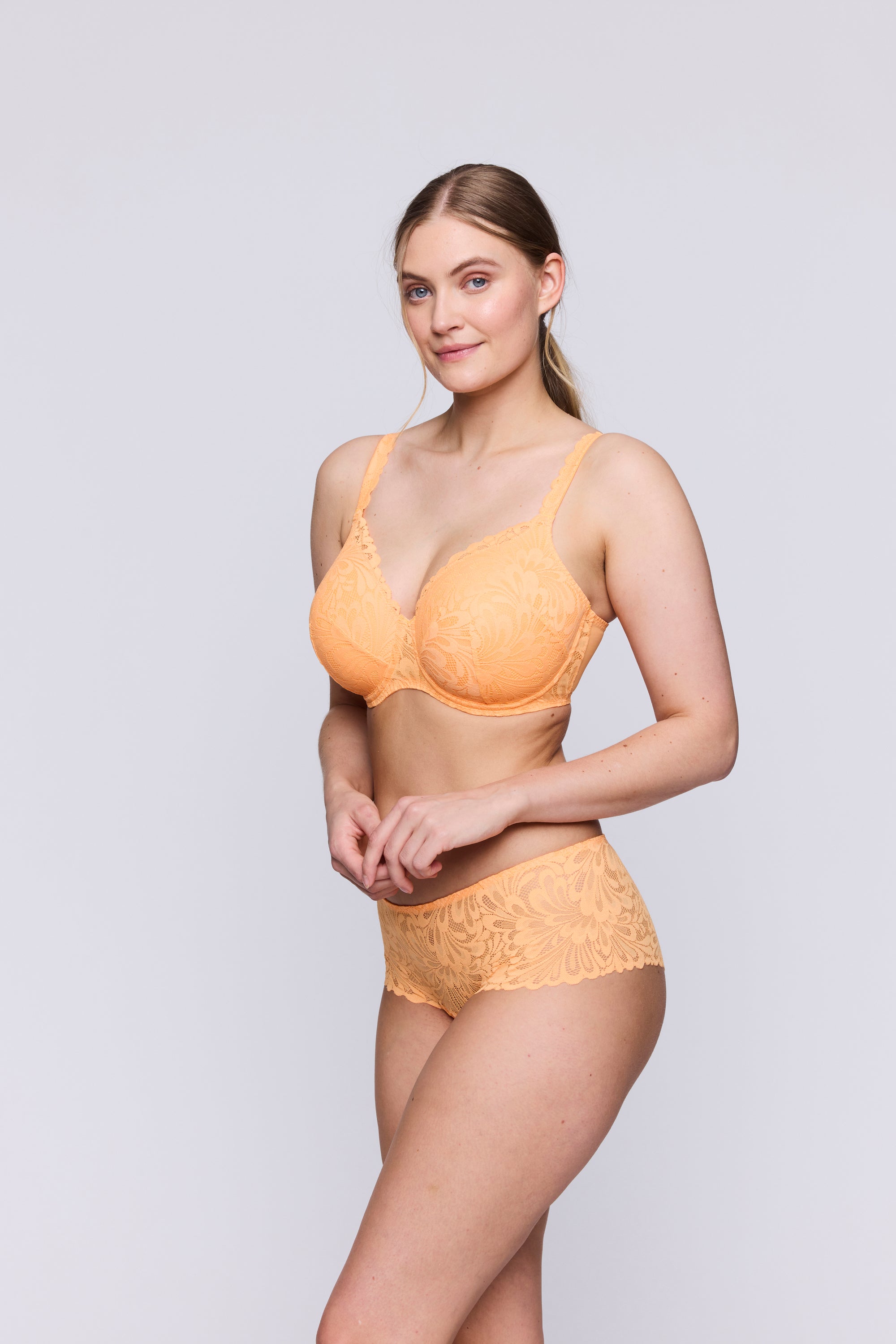 RUPI Sunny Day suj. con foam escote corazón