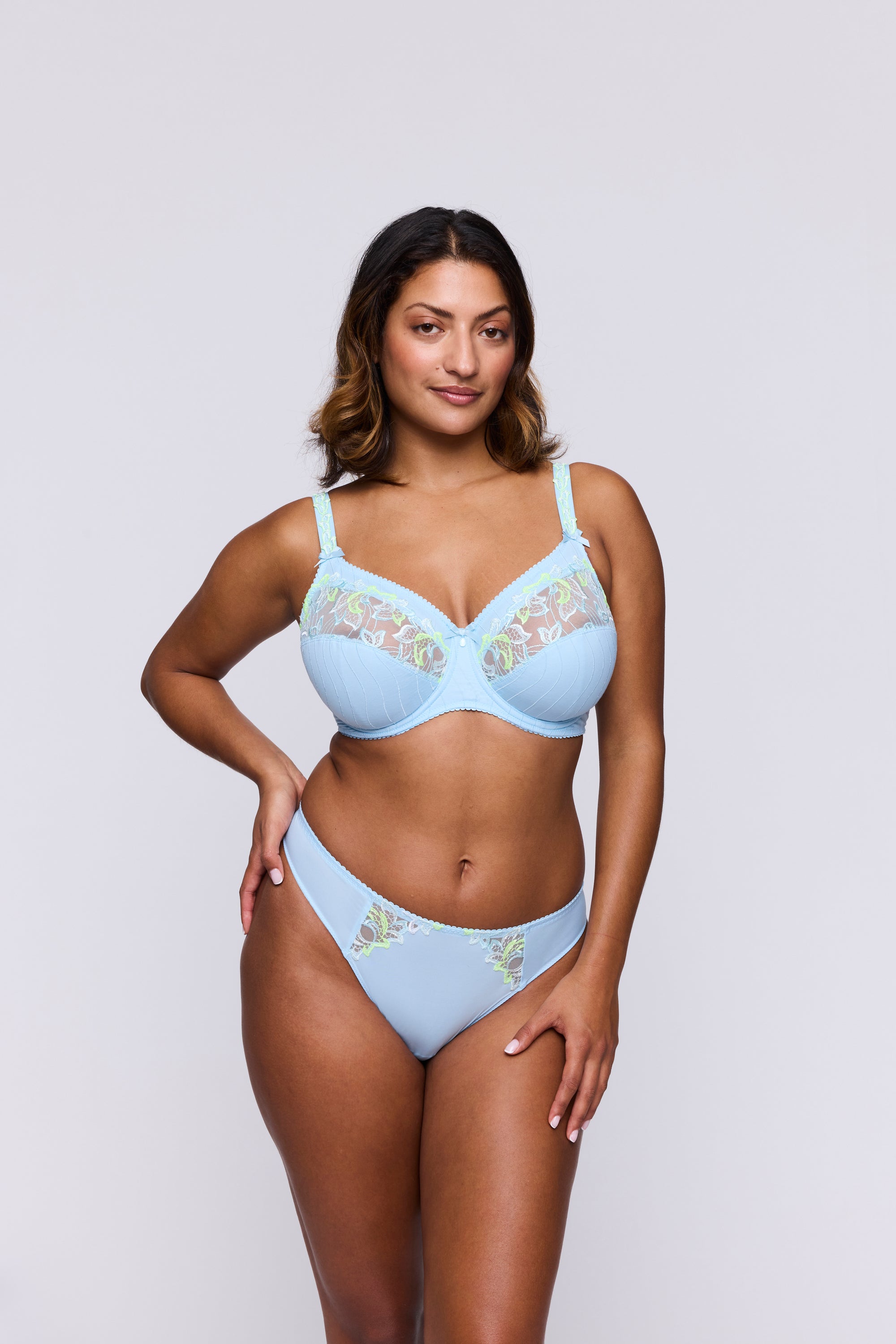 DEAUVILLE Milky Blue sujetador copa entera confort