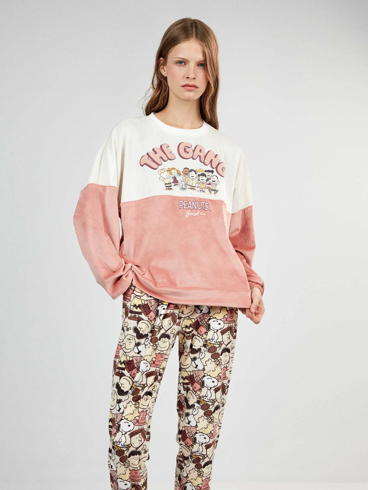Pijama largo Snoopy en tejido polar elástico