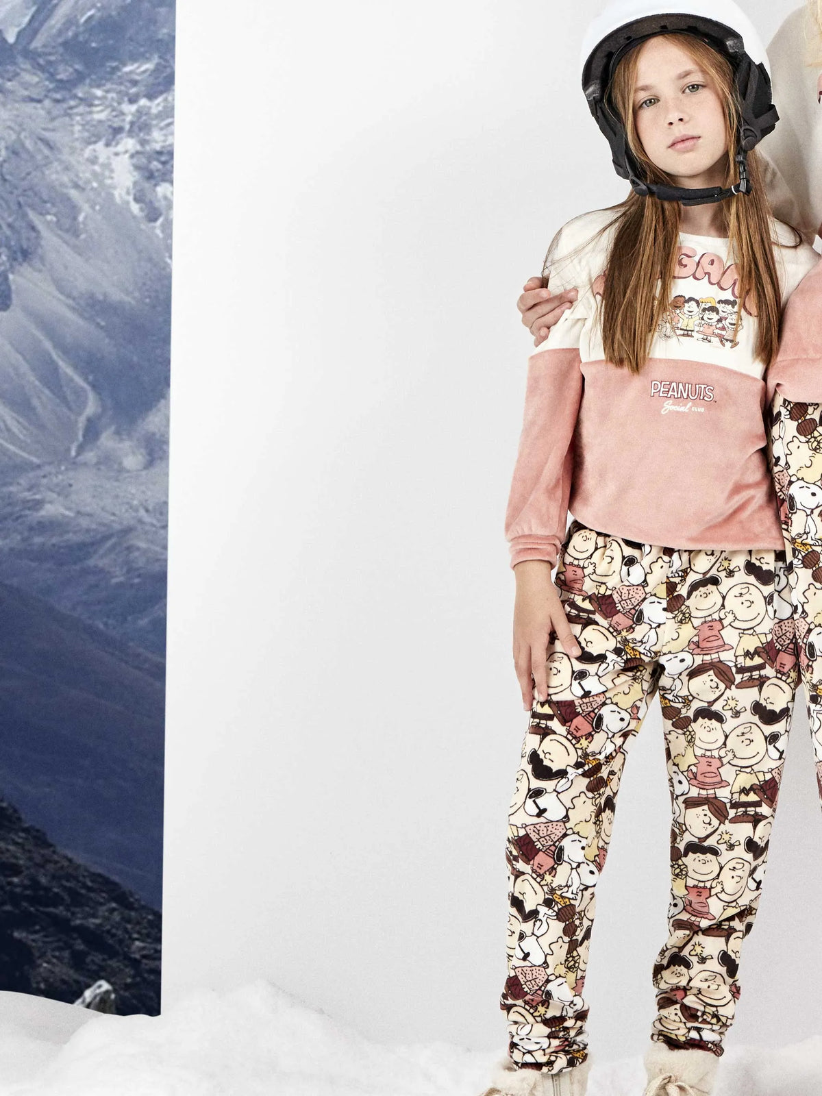 Pijama infantil niña Snoopy en tejido polar elástico