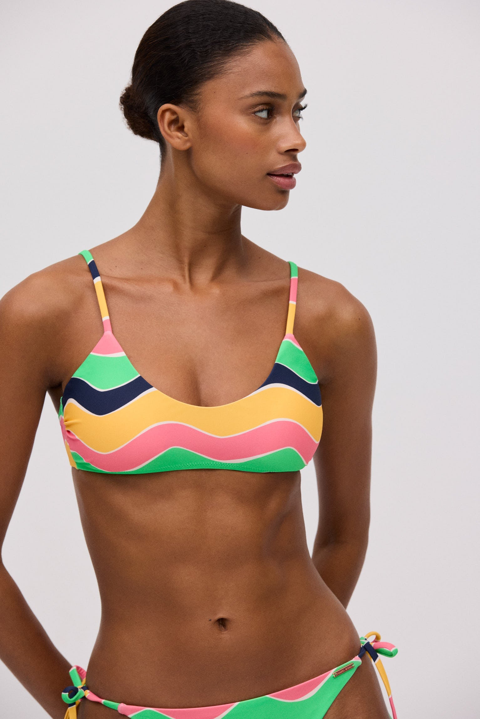 Top bikini abrochado colores