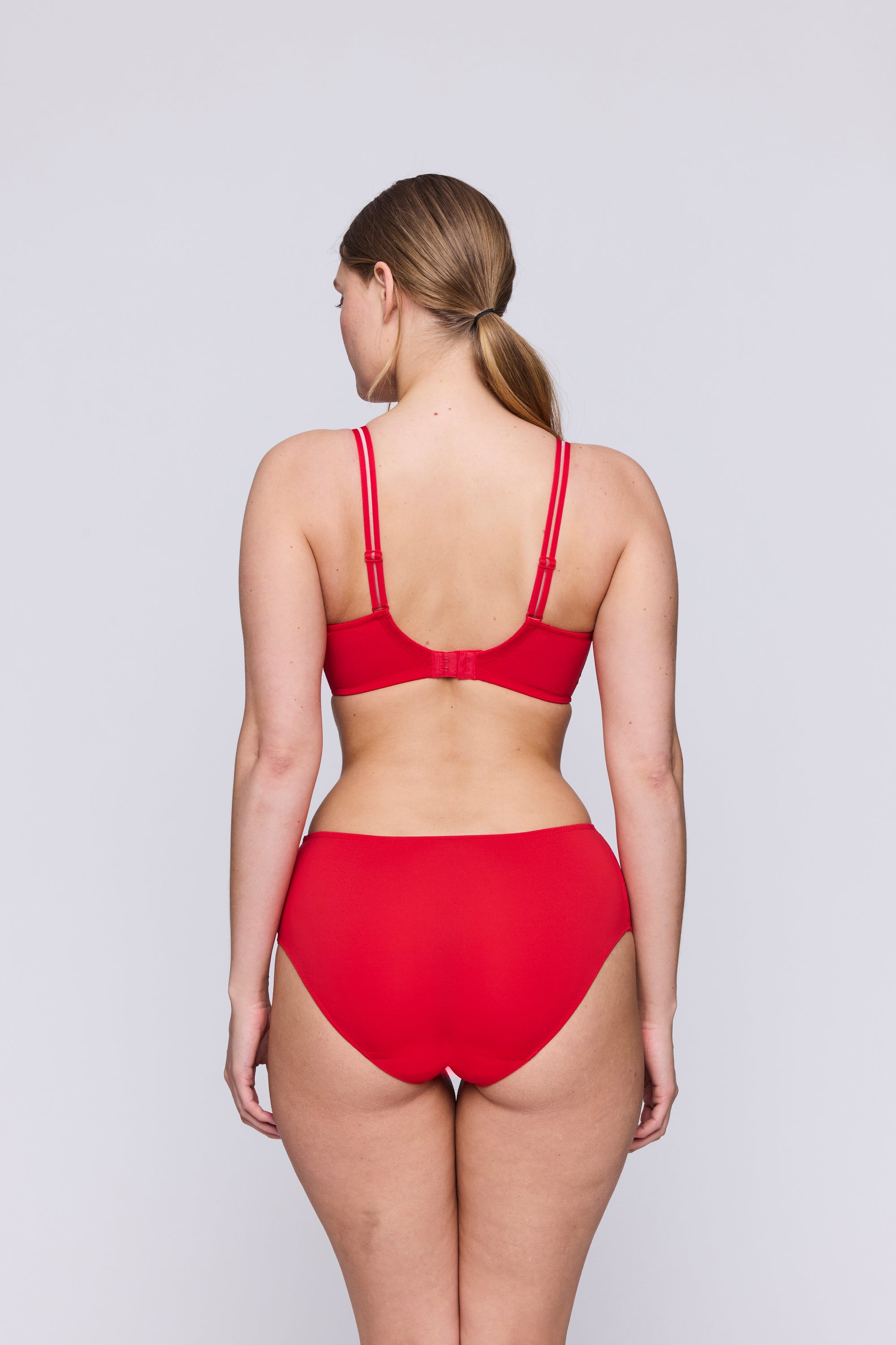 EAST END true red sujetador copa entera