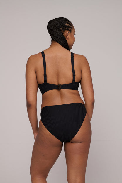 KIRUNA negro bikini balconet con foam