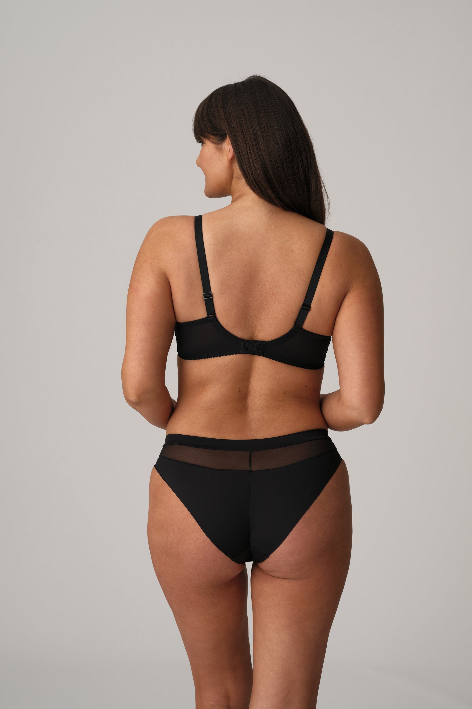 SOPHORA negro balconet forma tulipa