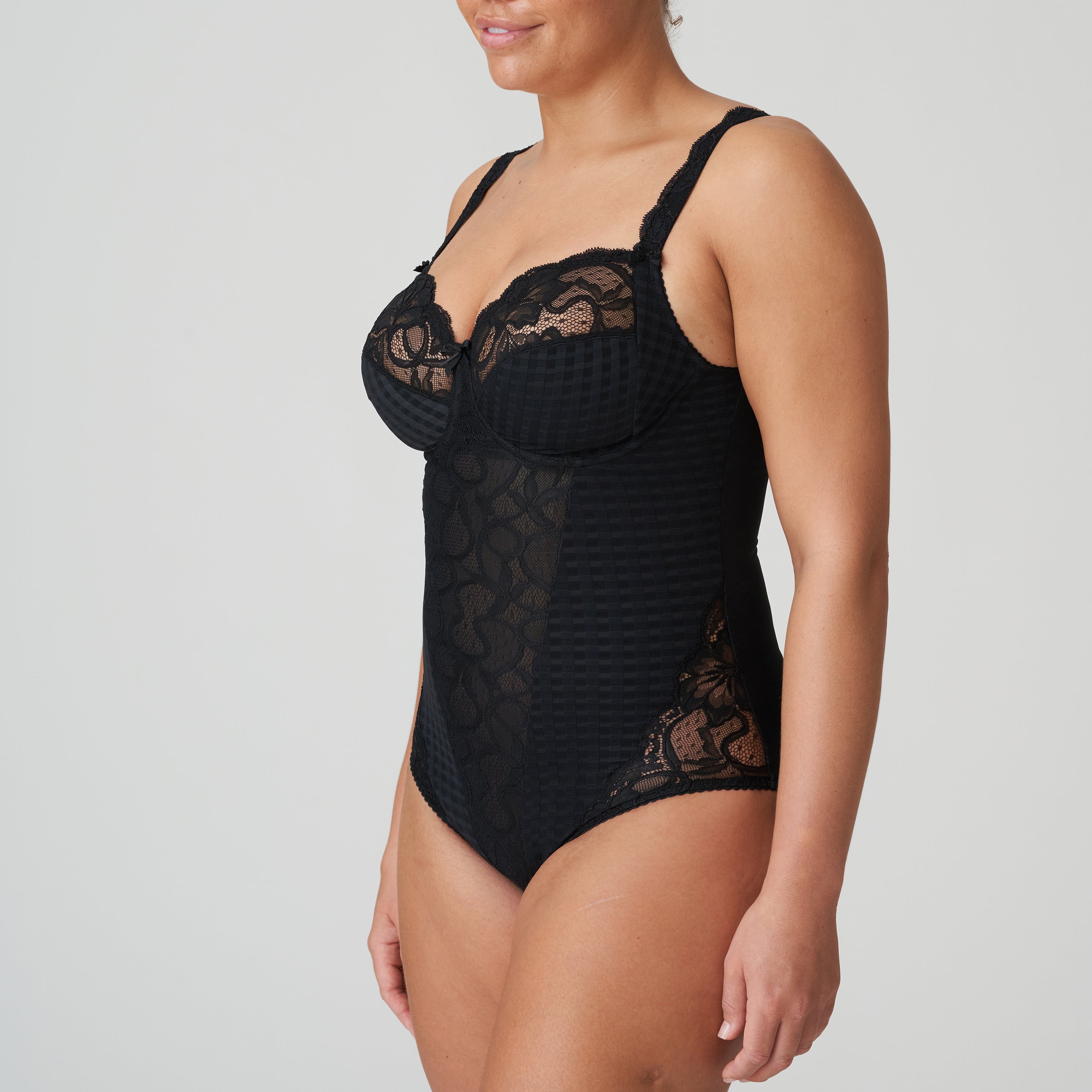 MADISON Negro body de copa entera