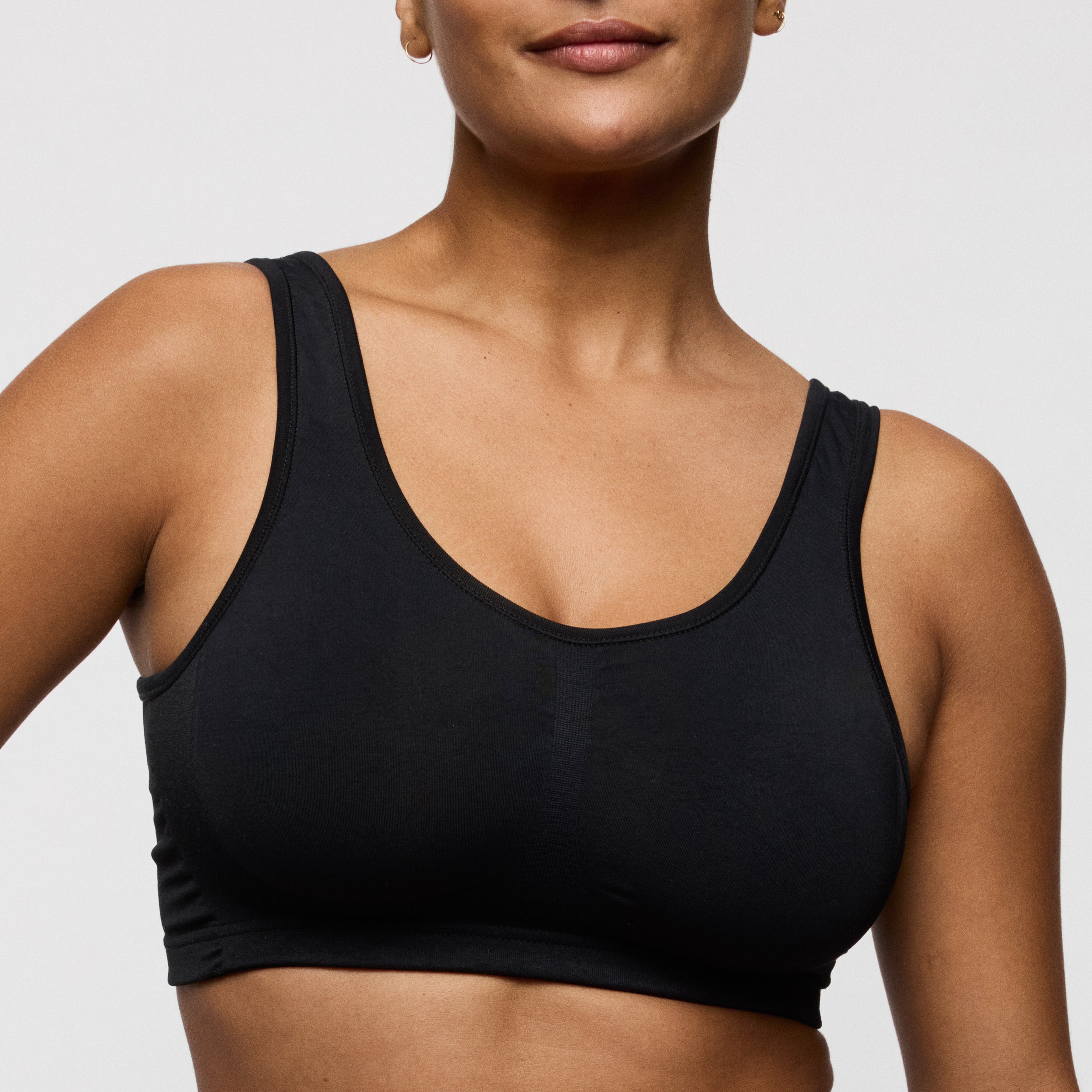NUDDA negro bralette