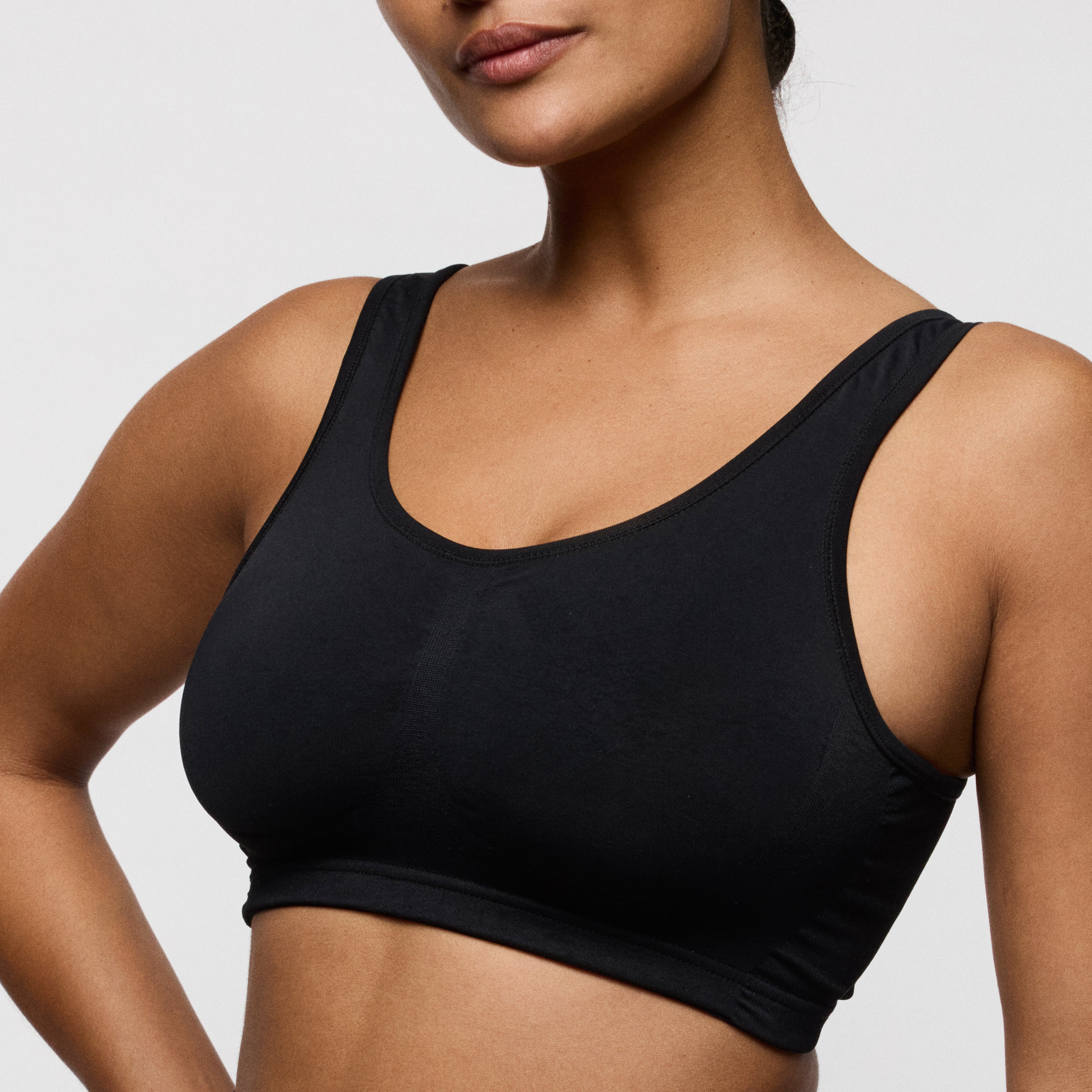 NUDDA negro bralette