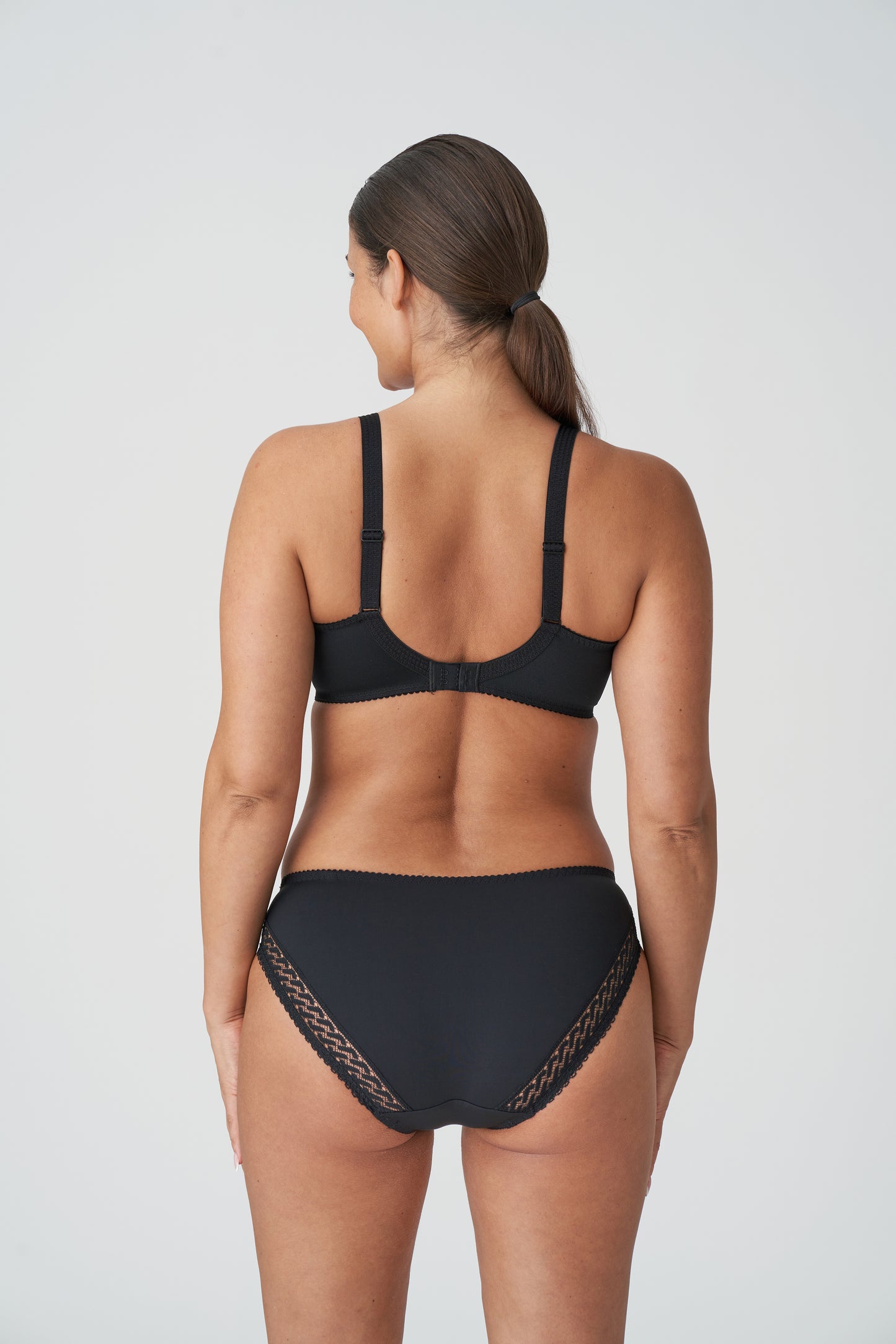 MONTARA Negro braga bikini