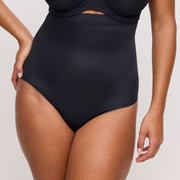 FIGURAS Carbon tanga alisador