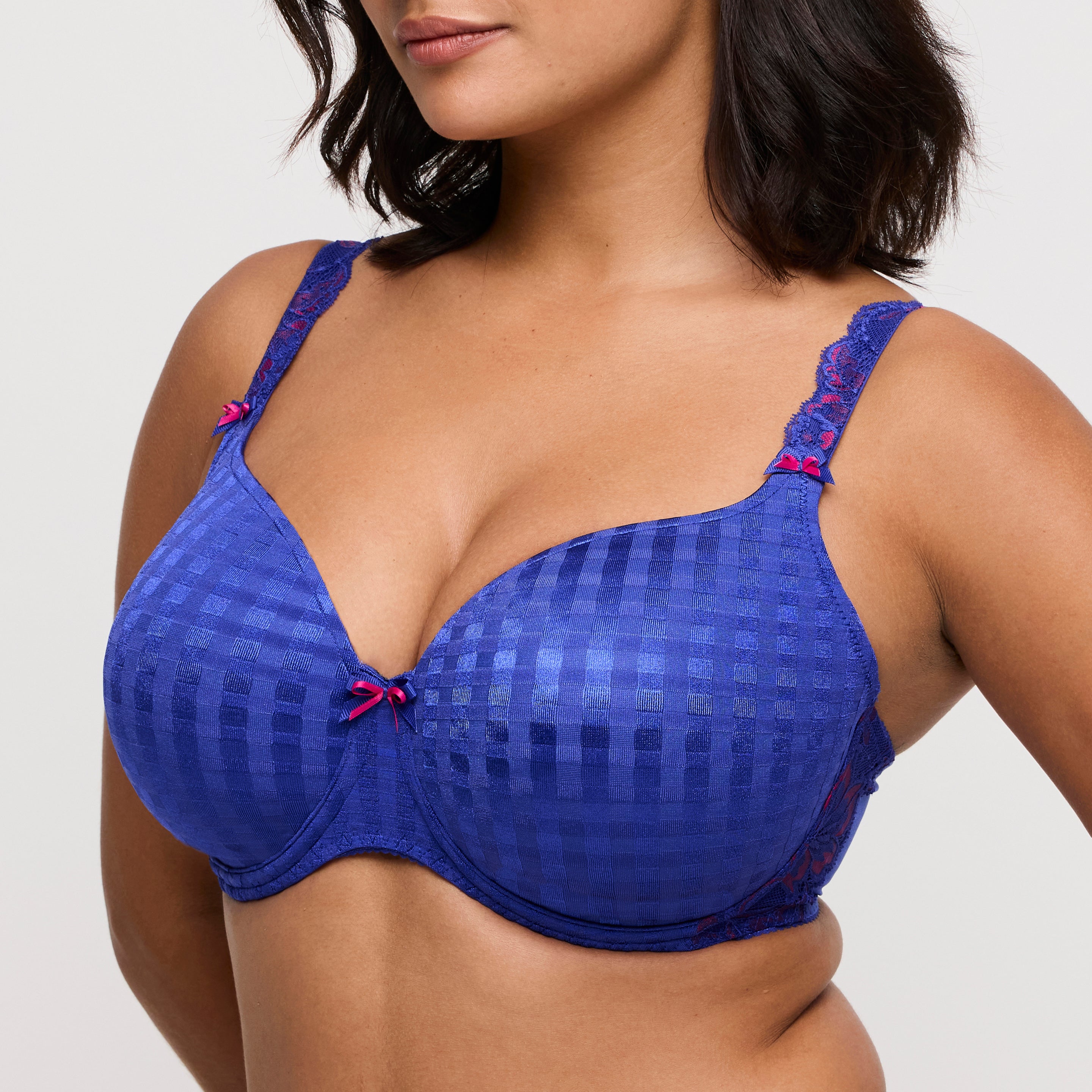 MADISON Blueberry Kiss suj. con foam escote corazón
