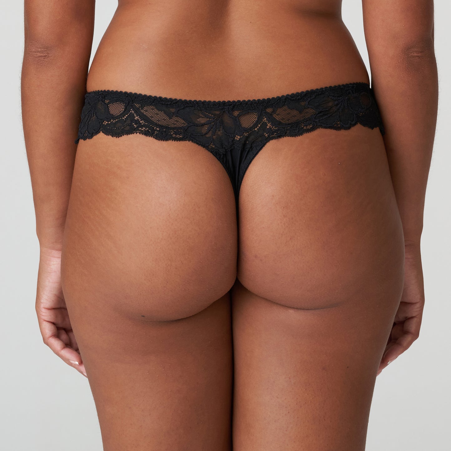 MADISON Negro tanga