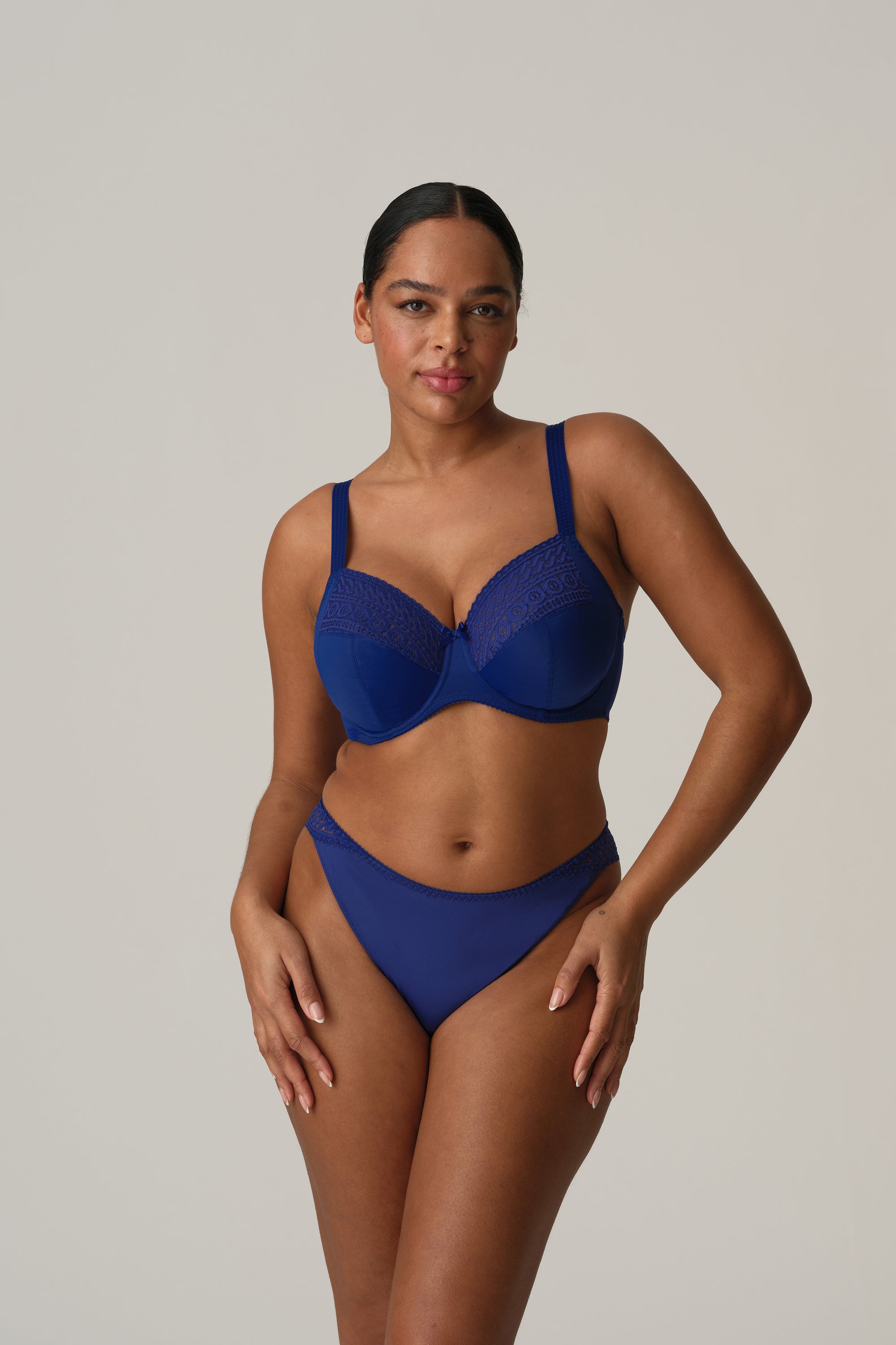 MONTARA lazurite tanga