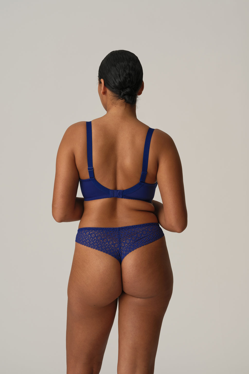 MONTARA lazurite tanga