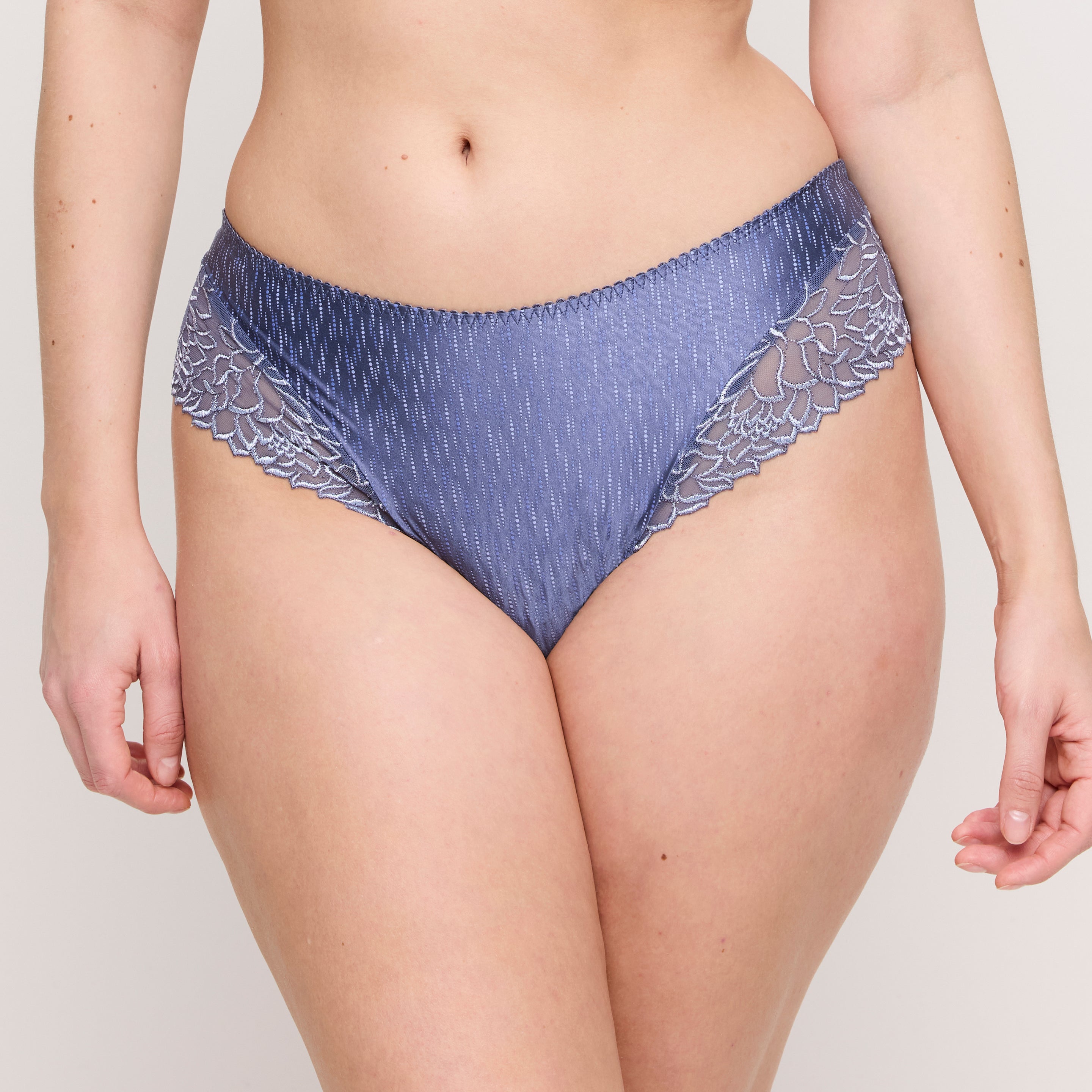 MONTERREY Nightshadow blue tanga de lujo