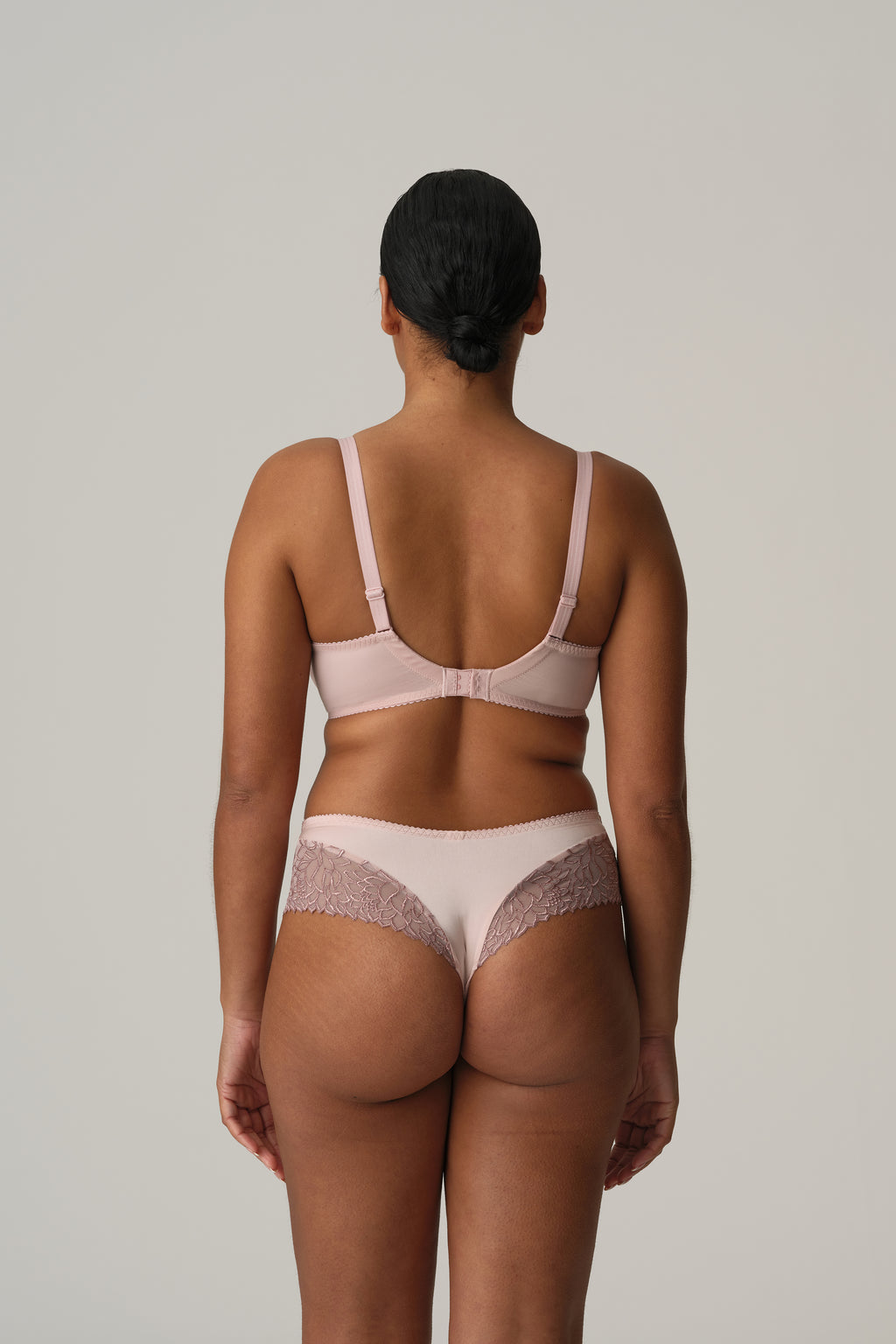 MONTERREY Vintage Pink tanga de lujo