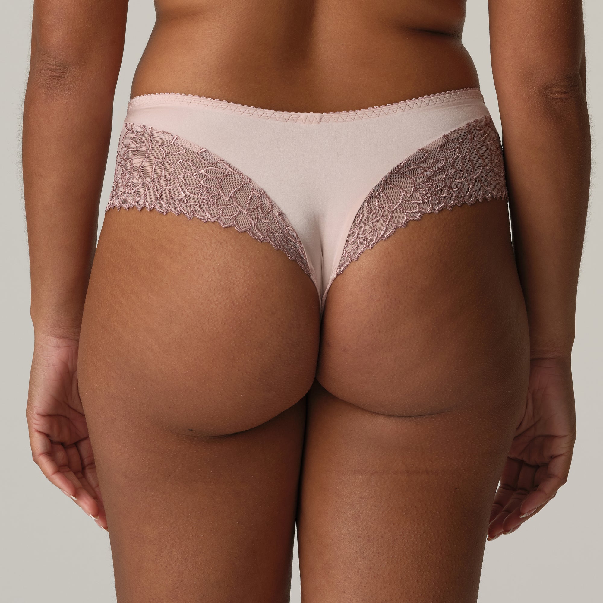 MONTERREY Vintage Pink tanga de lujo