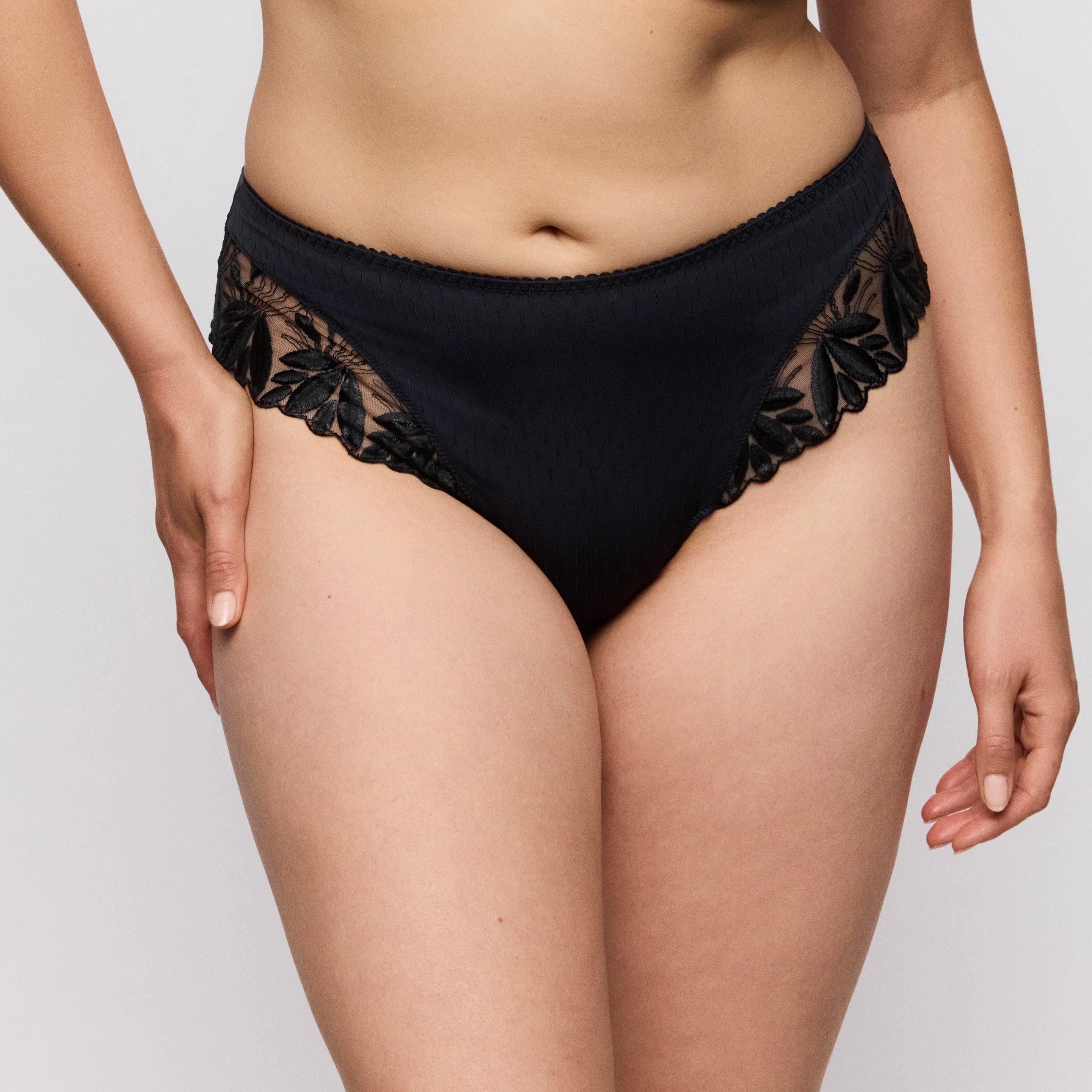 ORLANDO Carbon tanga de lujo
