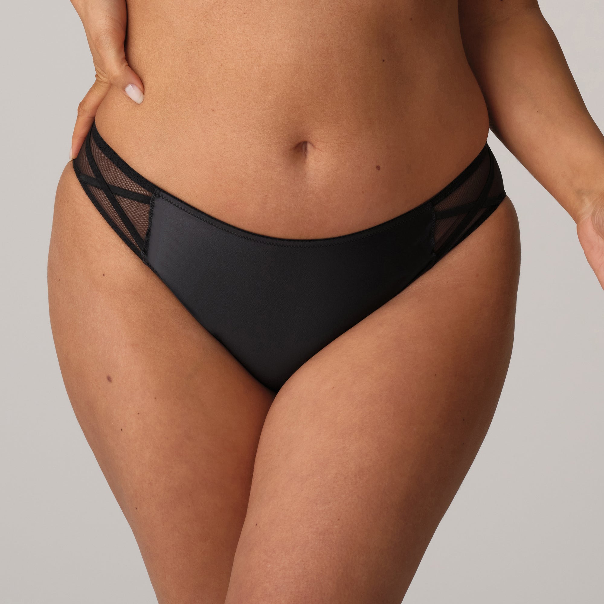 ZIPOLITE negro braga bikini