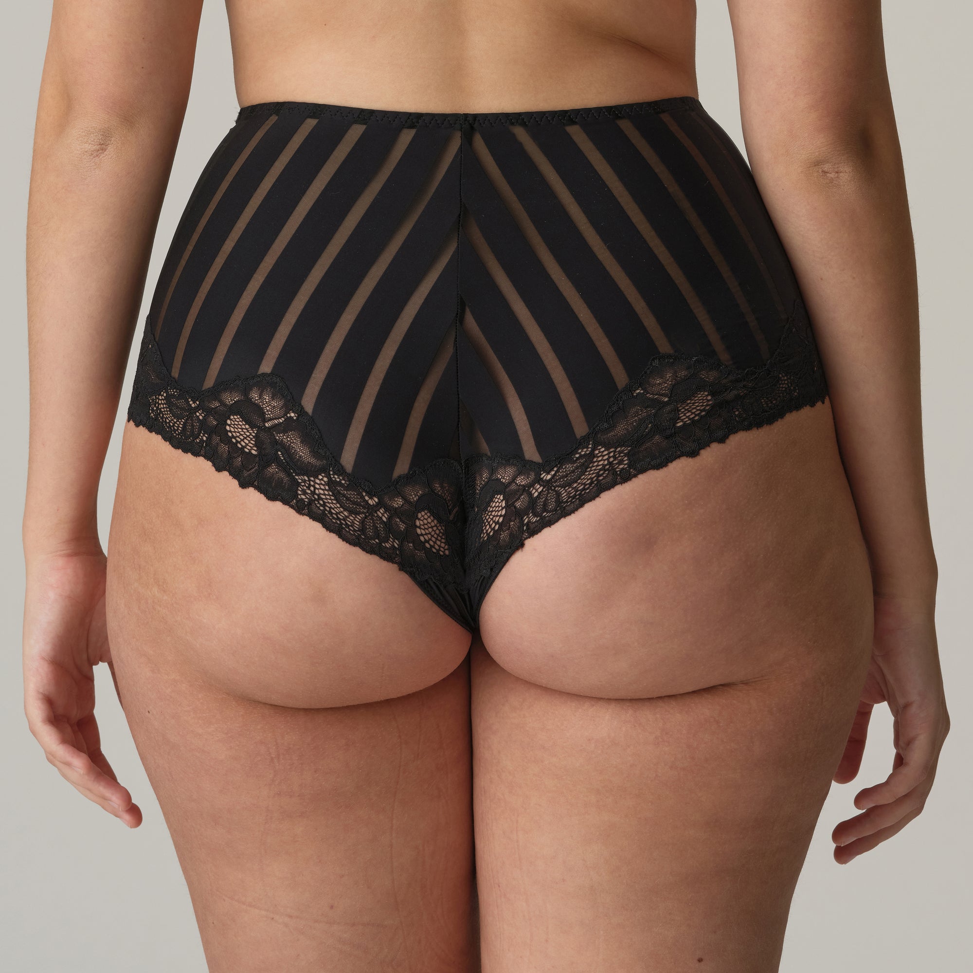 MALDIVES negro hotpants