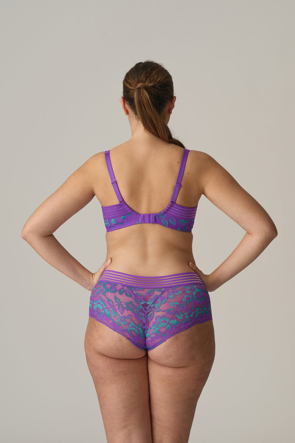VERAO Italian Acai hotpants
