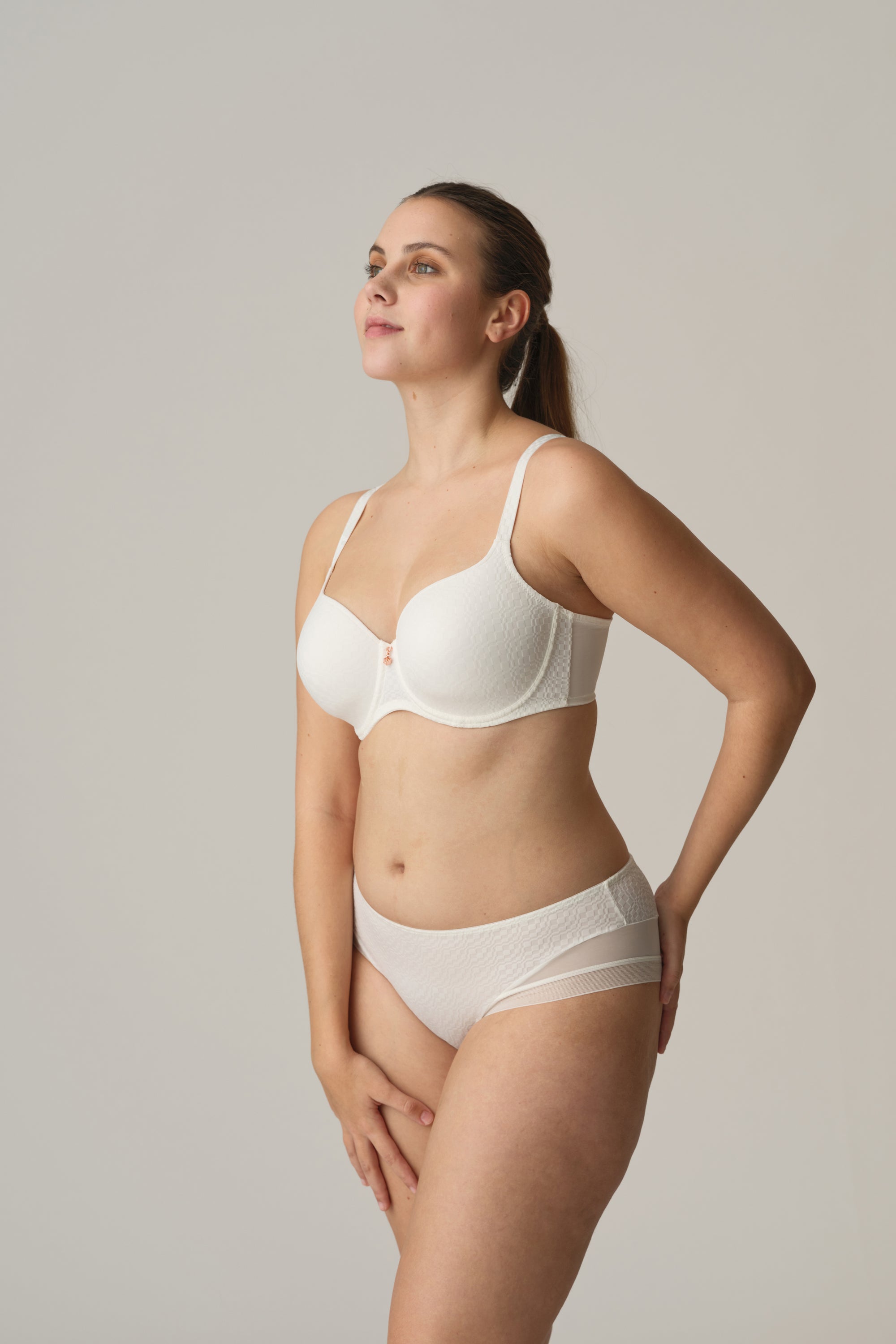 YELAPA natural hotpants