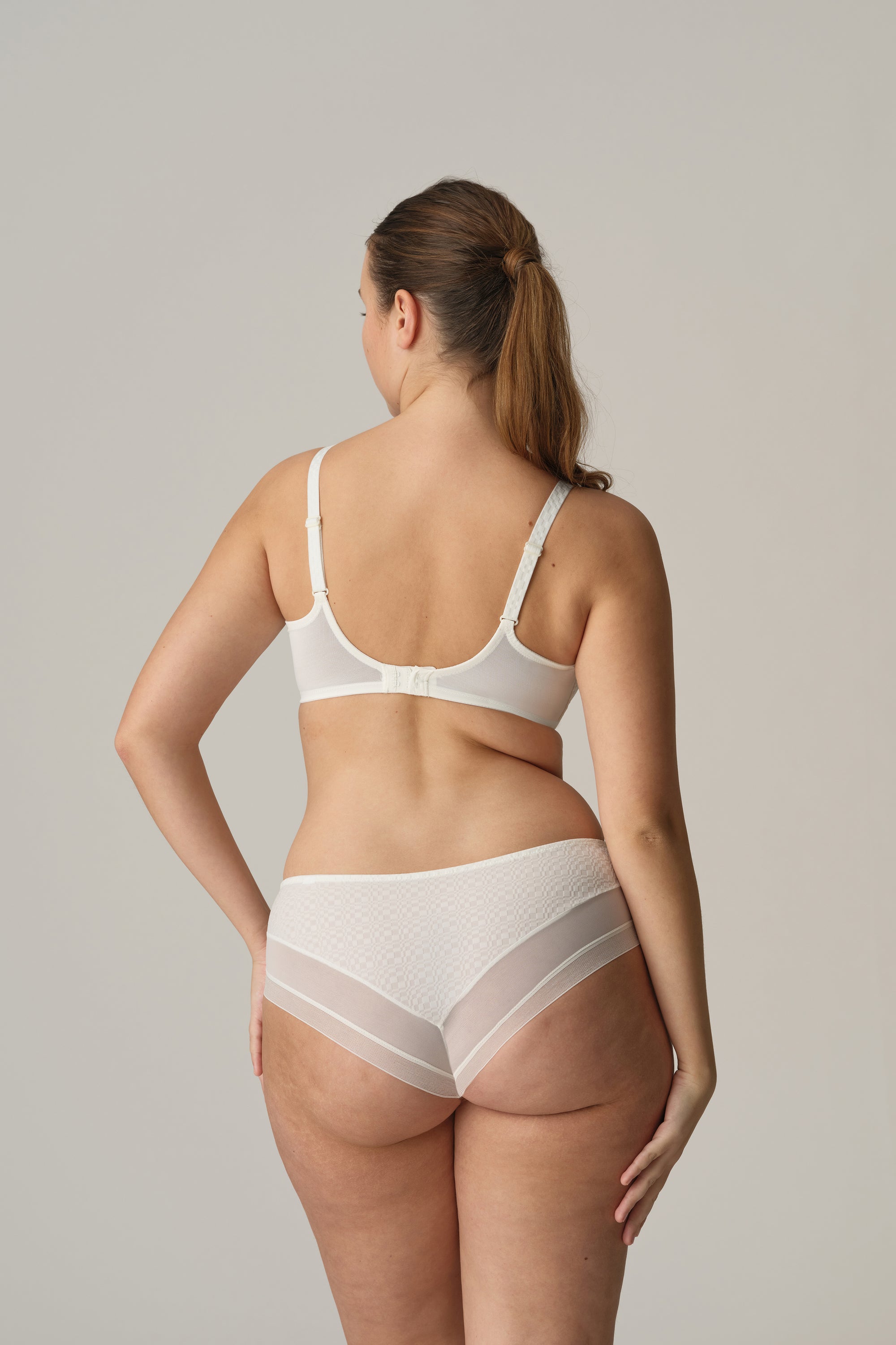 YELAPA natural hotpants