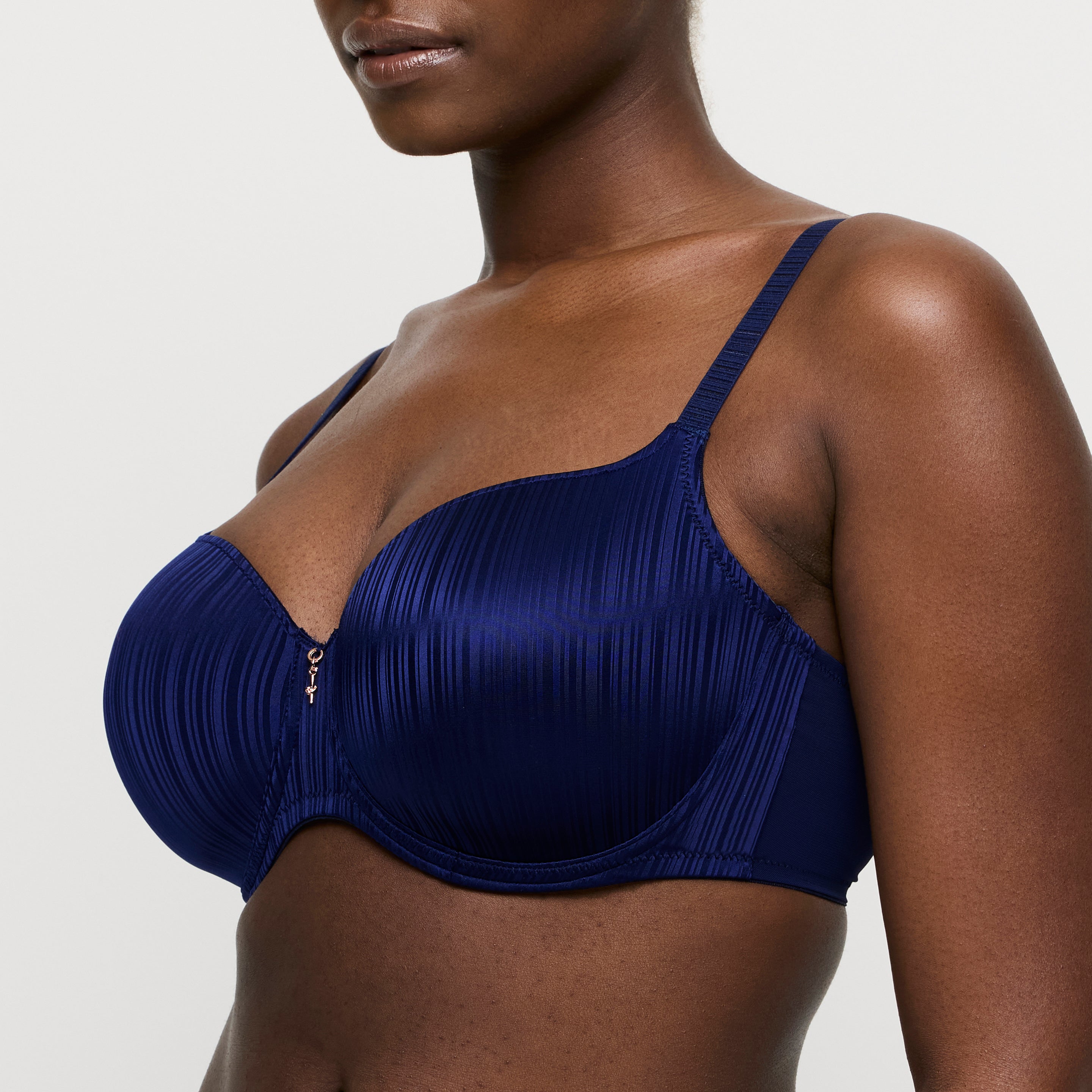 KNOKKE saphire suj. con foam escote corazón