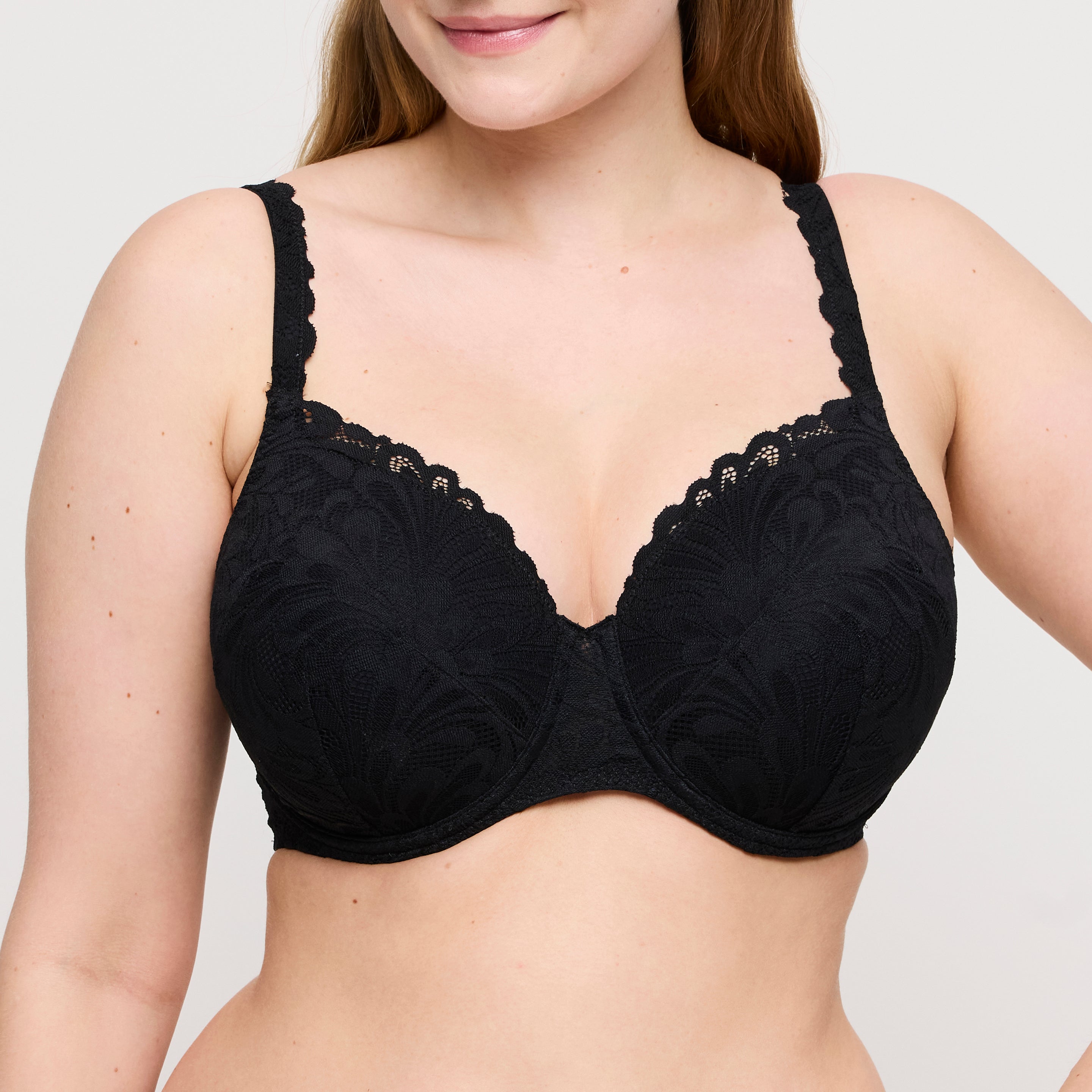 RUPI negro suj. con foam escote corazón