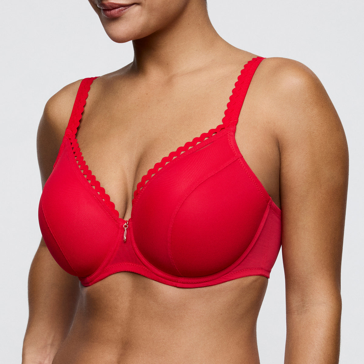 WOWGIRL true red suj. con foam escote corazón