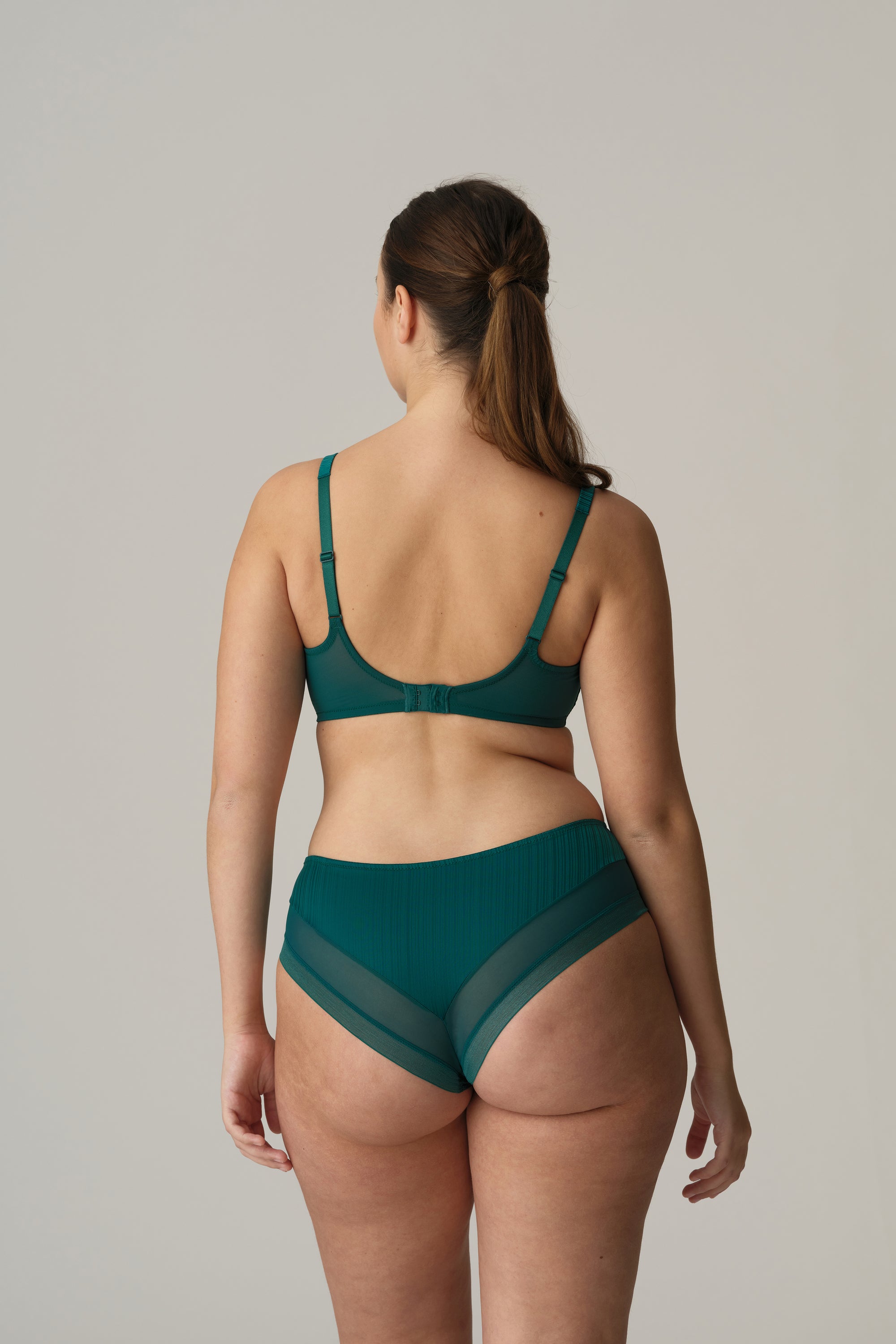 KNOKKE Jasper Green suj. con foam escote corazón