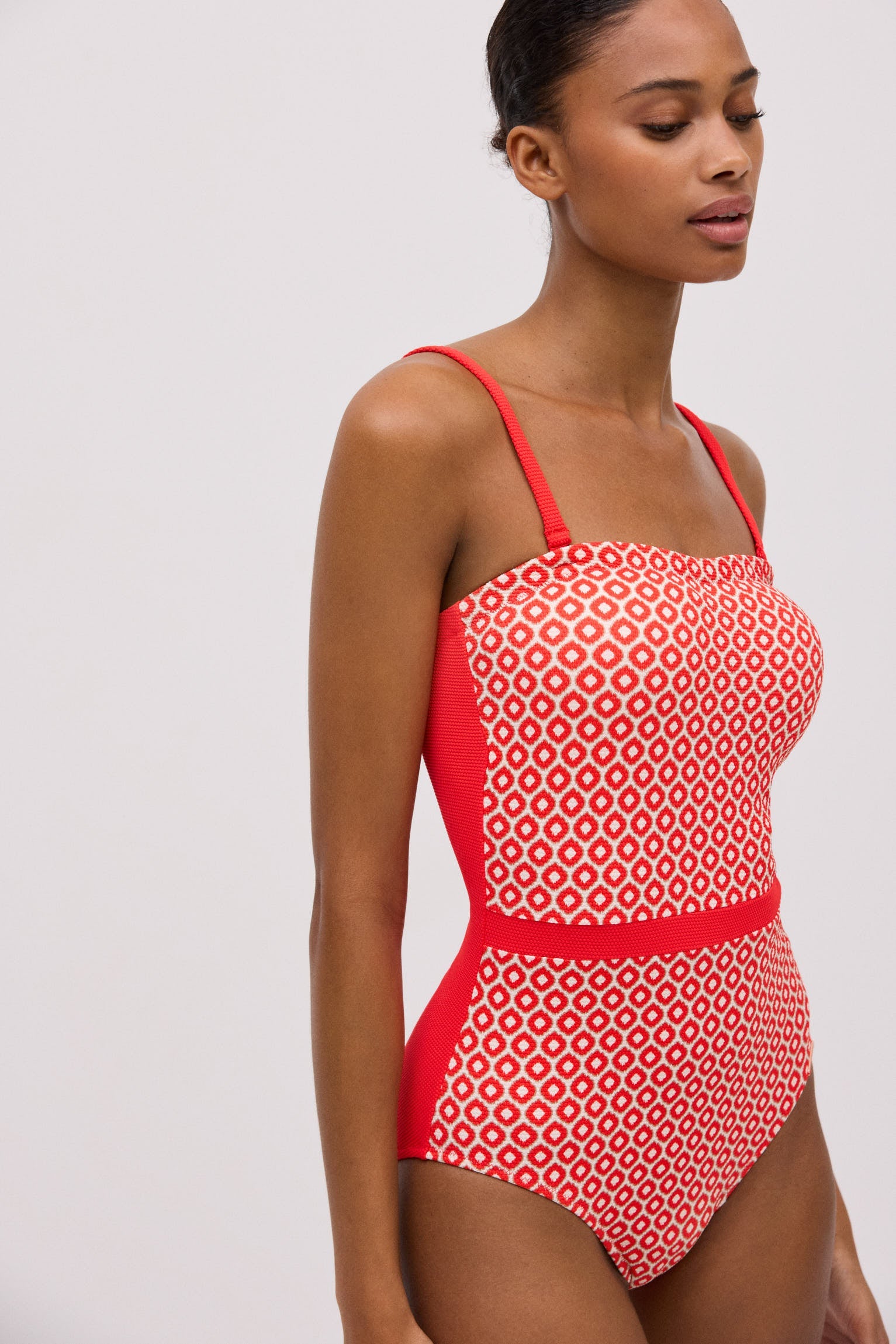 Bañador moldeador bandeau estampado piqué