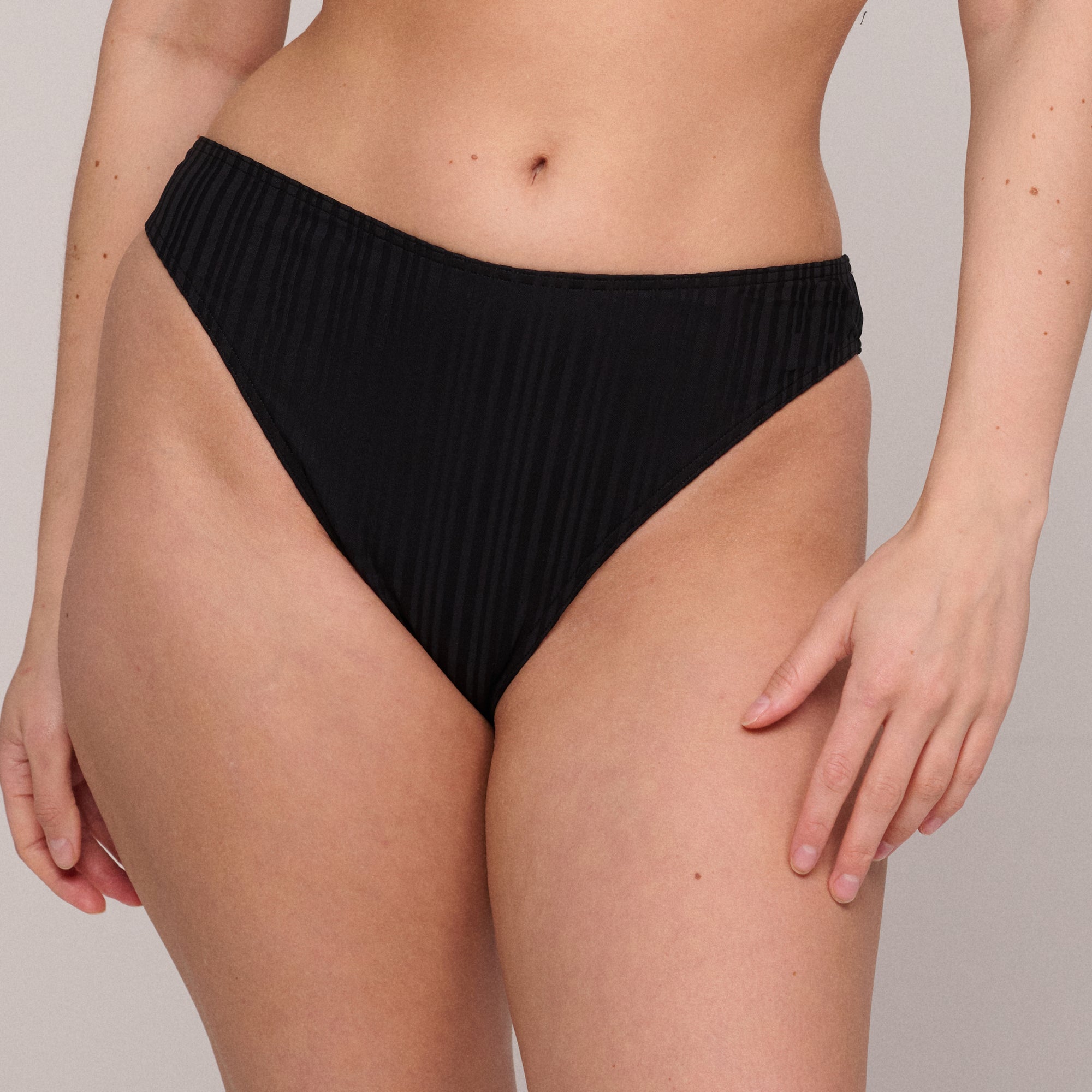 KIRUNA negro bikini braga brasileña