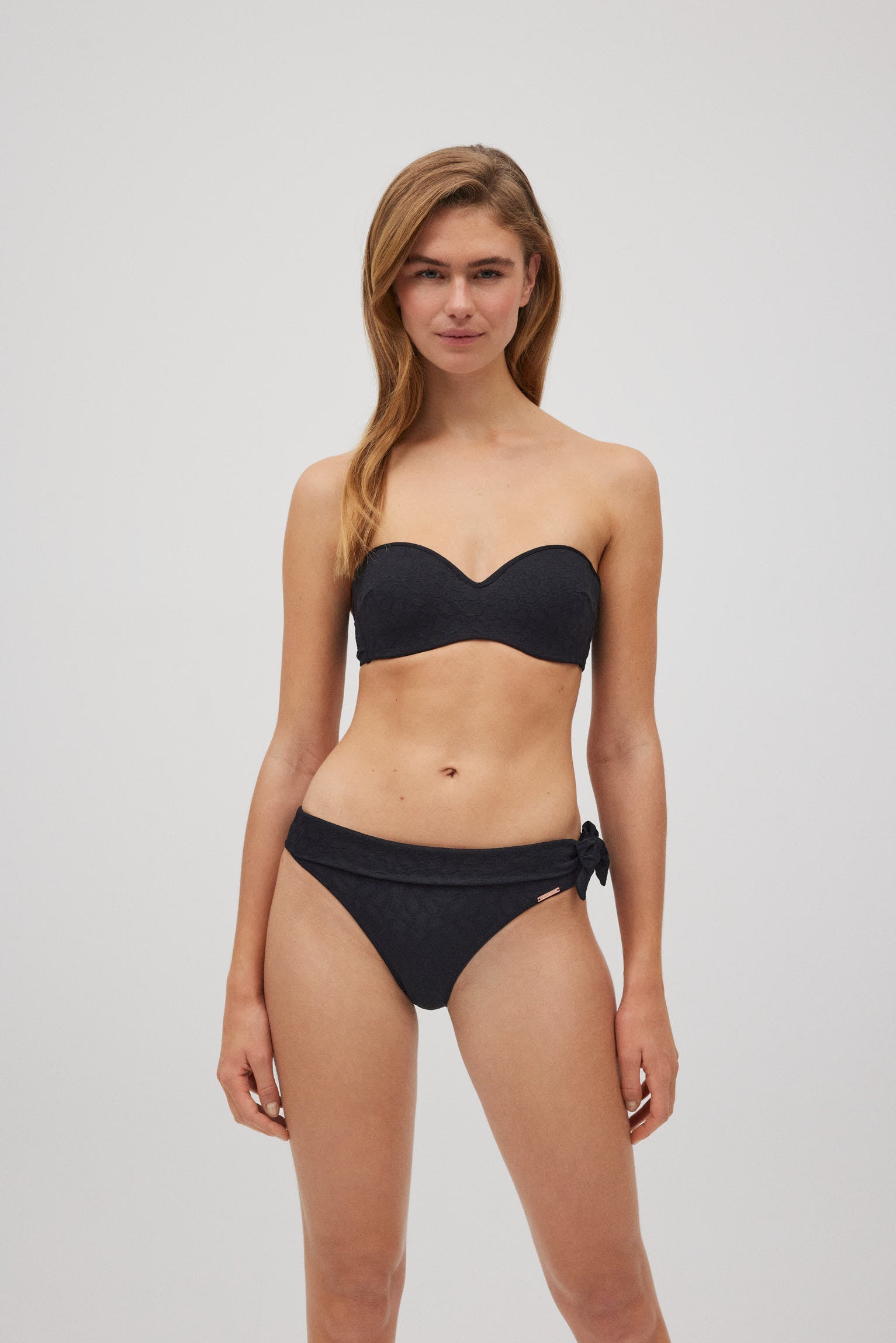 Conjunto de bikini bandeau textura negro