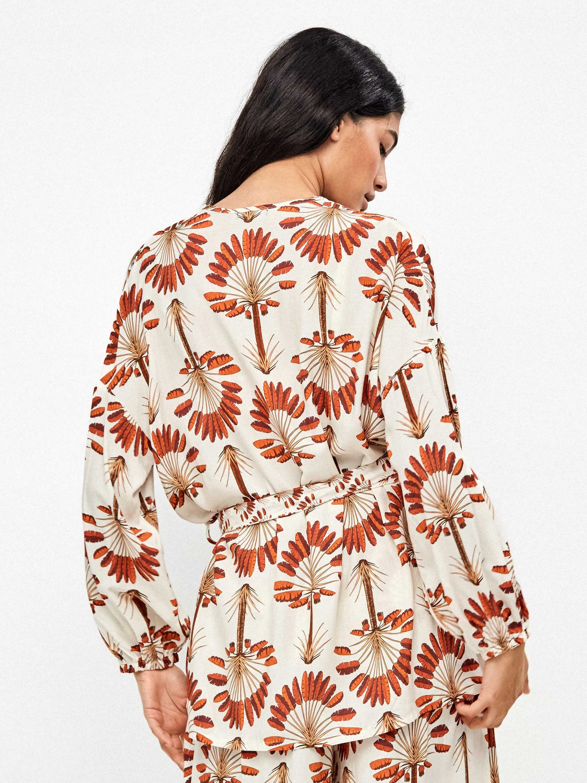Kimono estampado palmeras