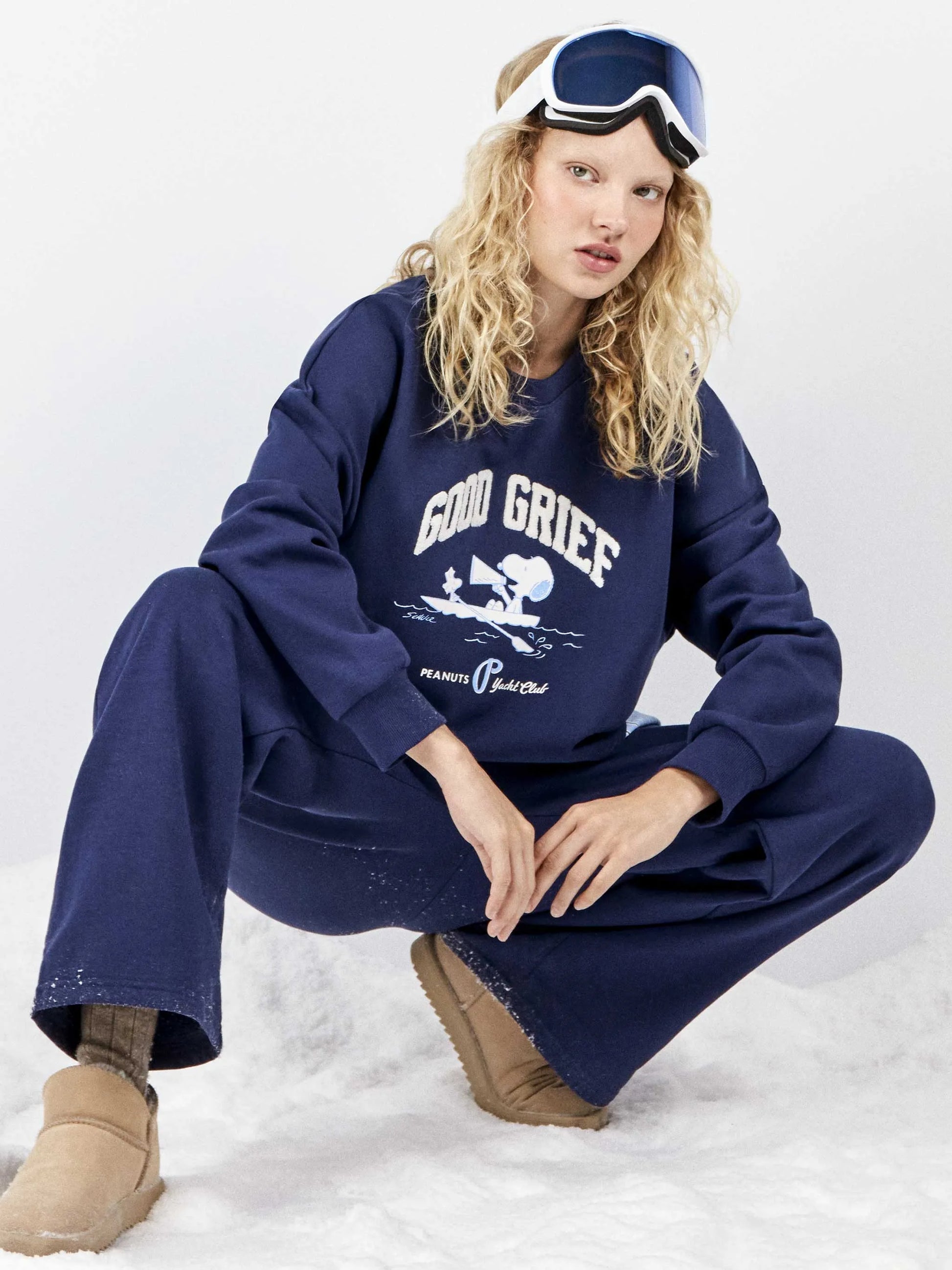 Pijama largo de Snoopy en felpa perchada
